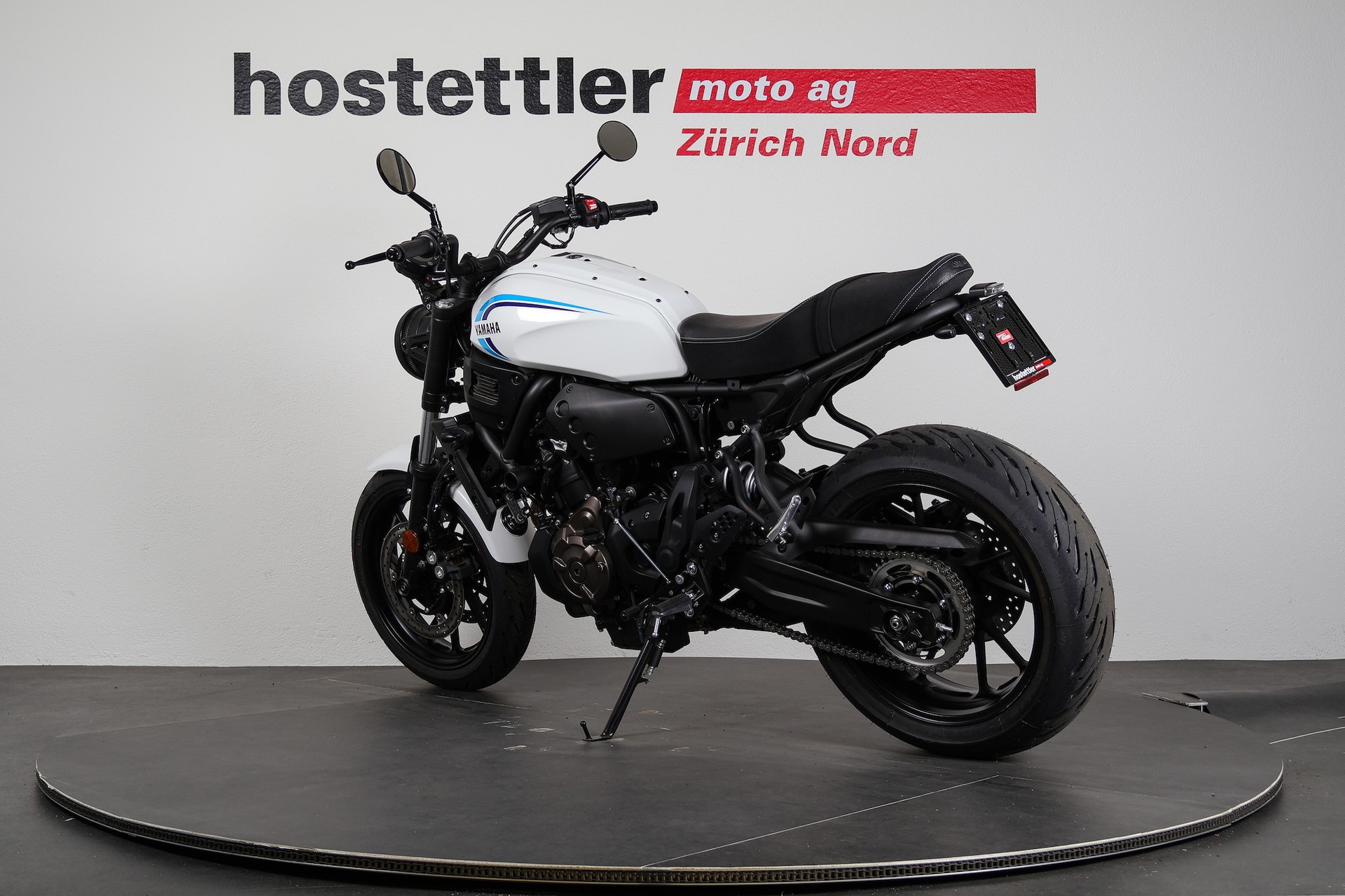 YAMAHA XSR 700 OMEGA II-showroom-element-3