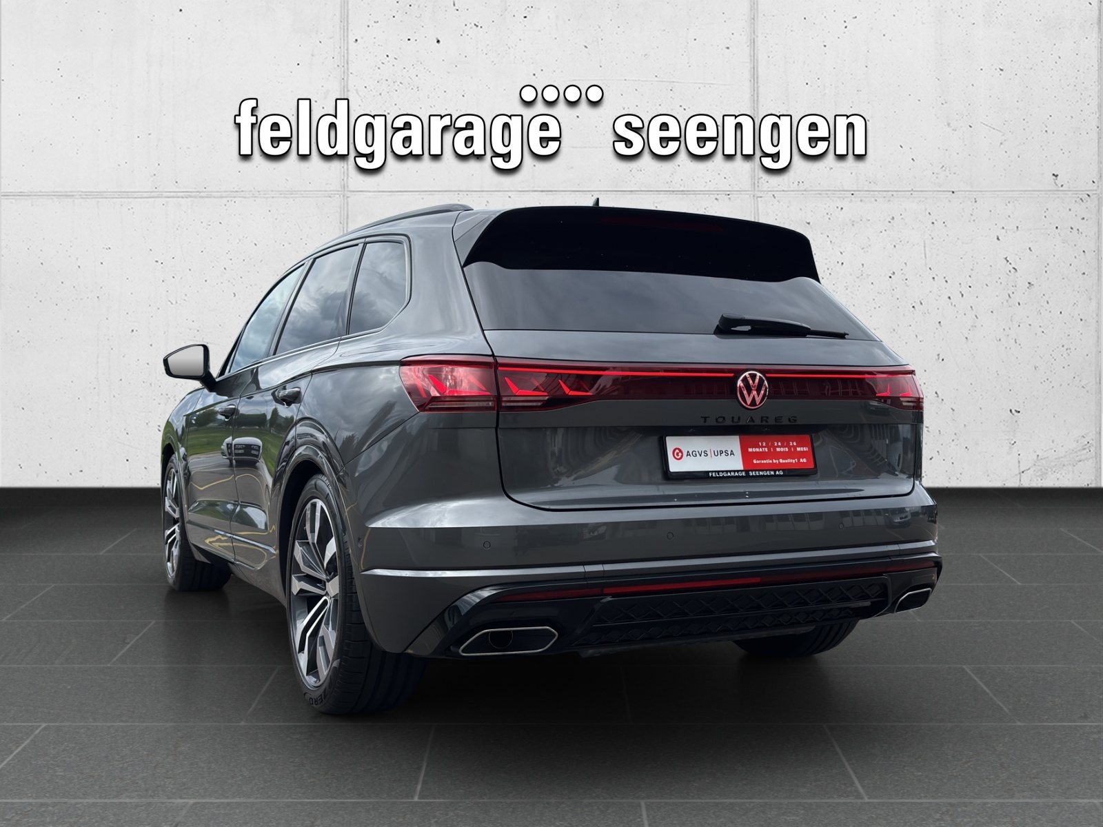 VW New Touareg 3.0 TDI R-Line Tiptronic mit fortl. Werksgarantie 5 Jahre, AHK, Panorama-Ausstell-/Schiebedach & Winterräder-image-6