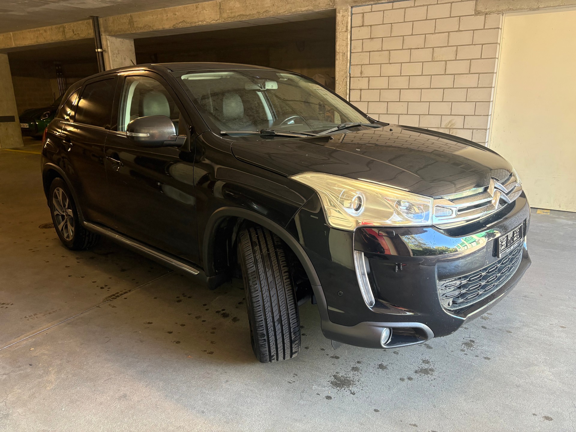 CITROEN C4 Aircross 1.8 HDi Exclusive 4WD-image-3