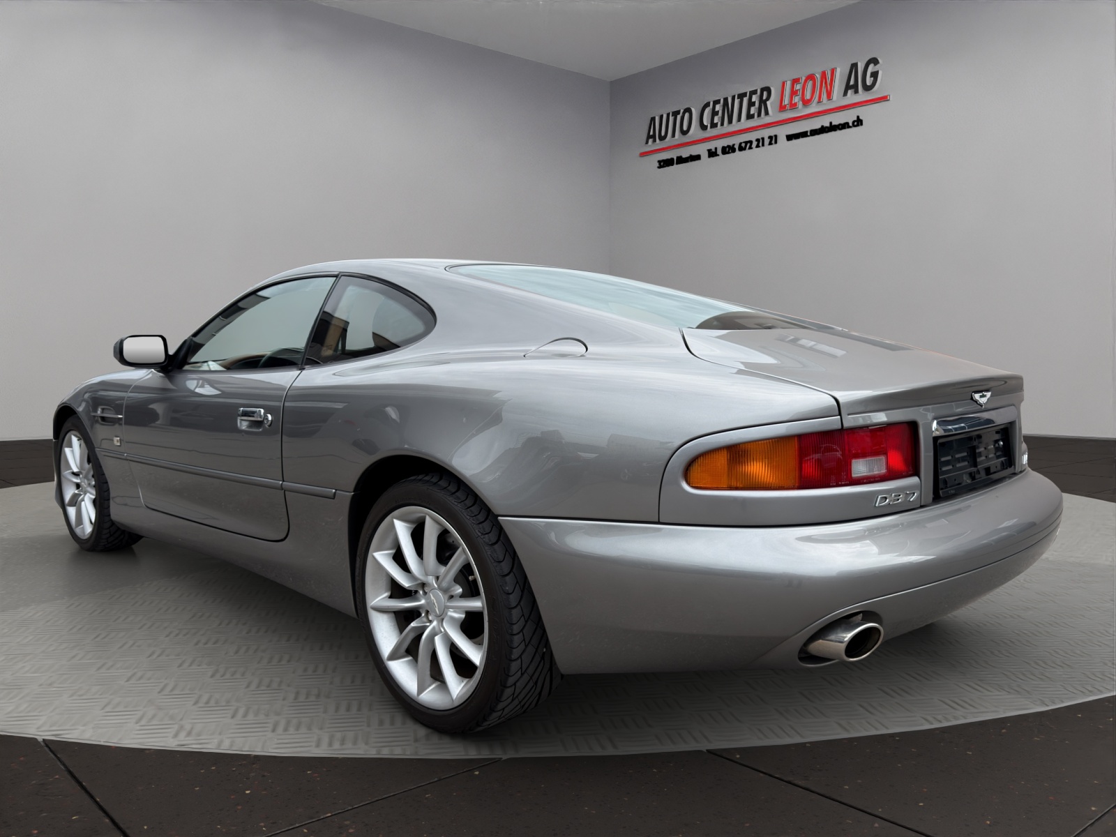 ASTON MARTIN DB7 Vantage-showroom-element-3