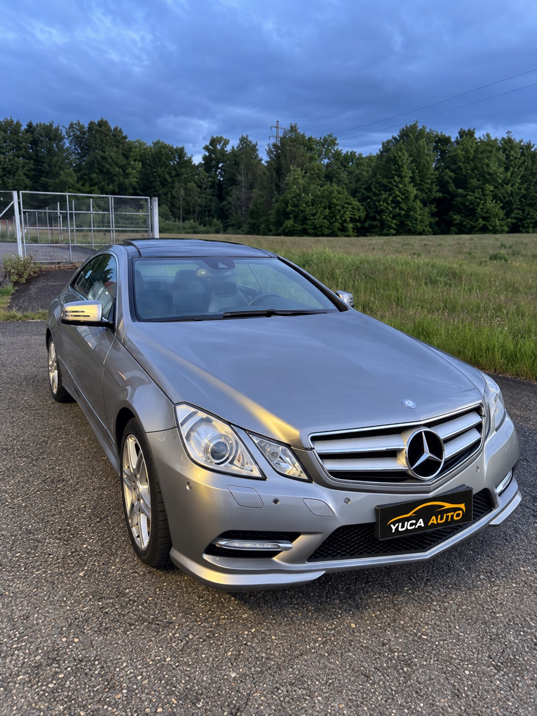 MERCEDES-BENZ E 300 CGI BlueEfficiency 7G-Tronic