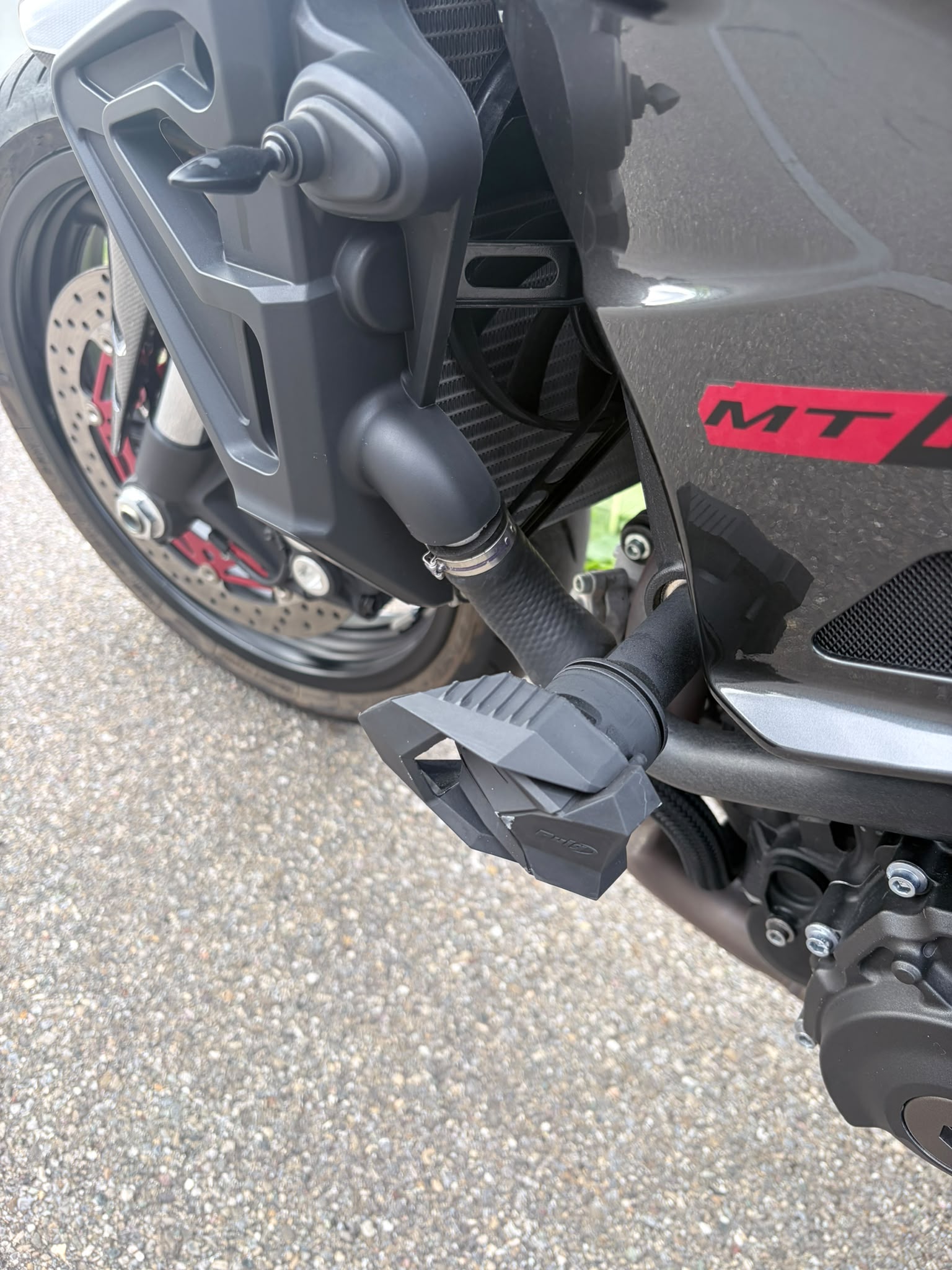 YAMAHA MT-10-image-3