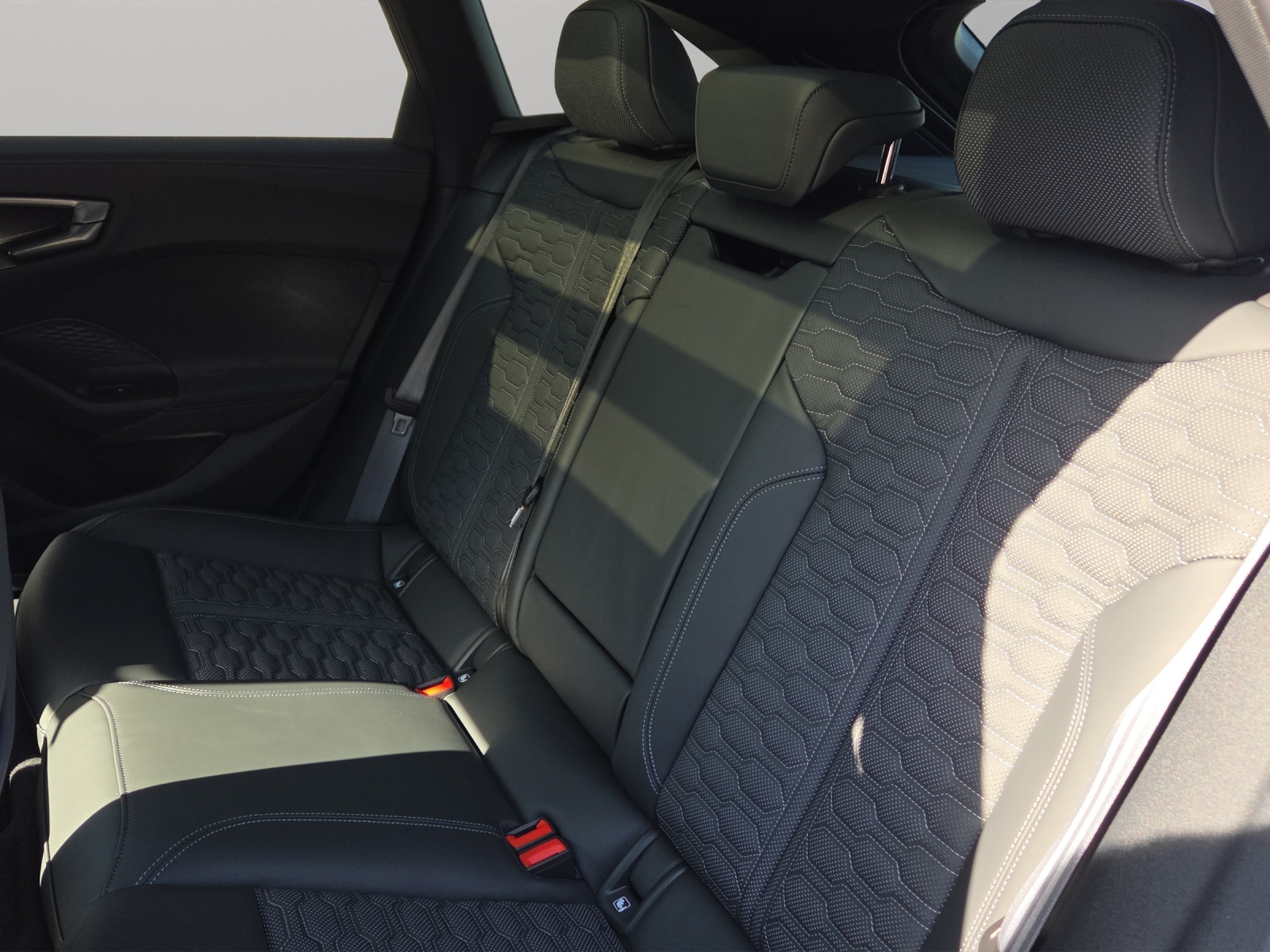 AUDI RS 5 Avant TFSI 470 kW Tiptronic quattro-image-8
