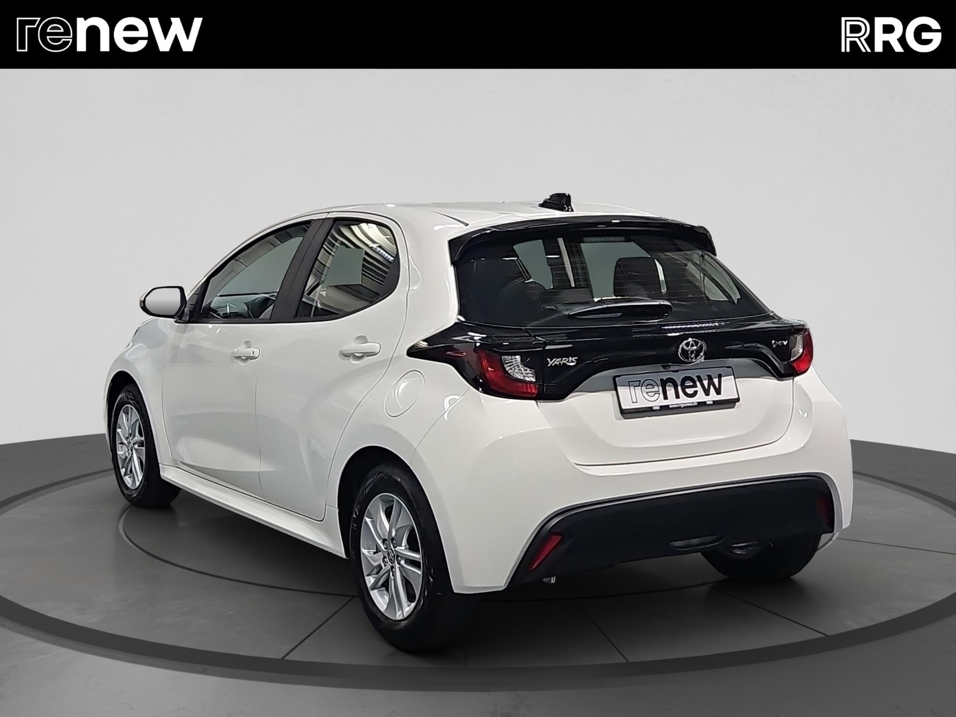 TOYOTA Yaris 1.5 Comfort e-CVT-image-29