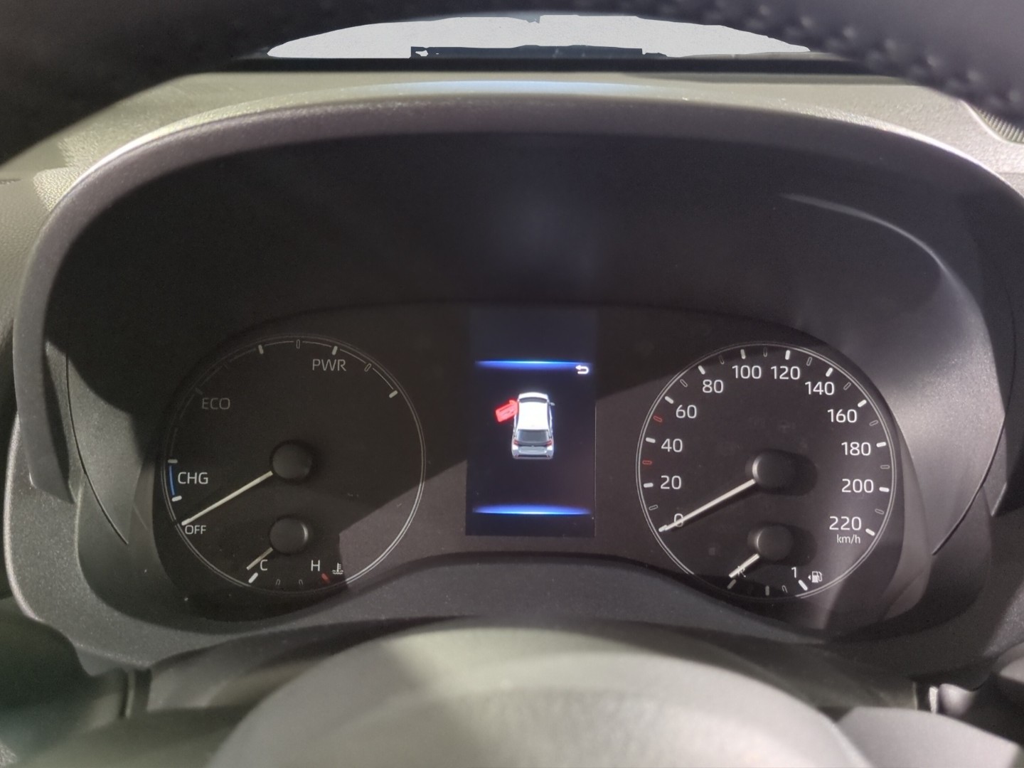 TOYOTA Yaris 1.5 Comfort e-CVT-image-11