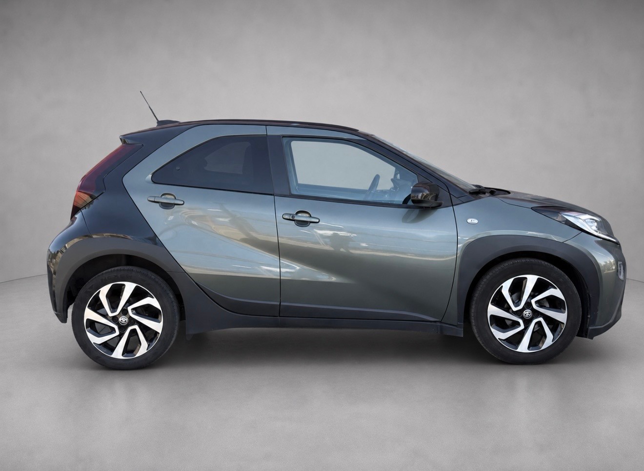 TOYOTA Aygo X 1.0 VVT-i Trend CVT-showroom-element-3