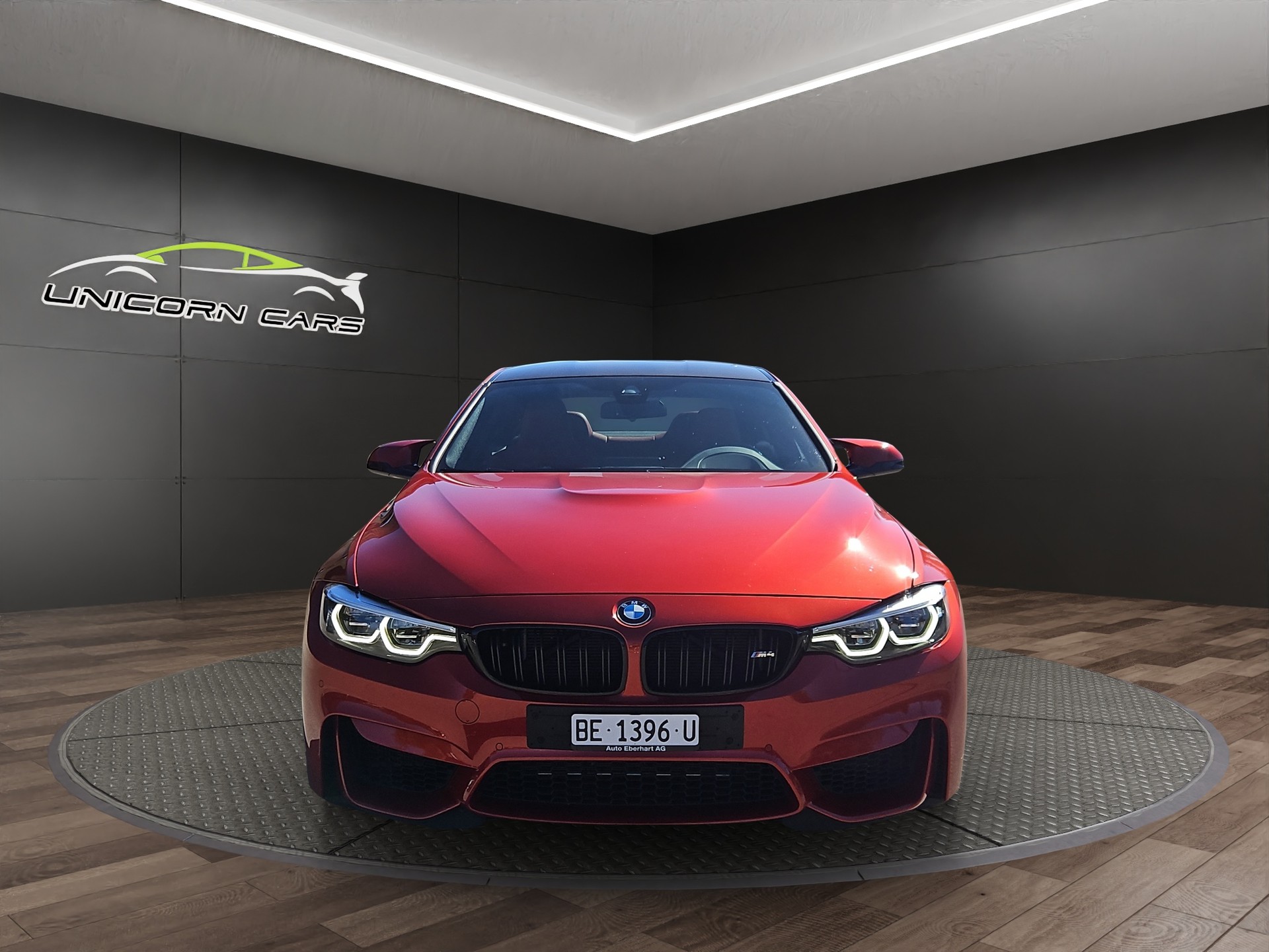 BMW M4 Coupé Competition DKG-showroom-element-1