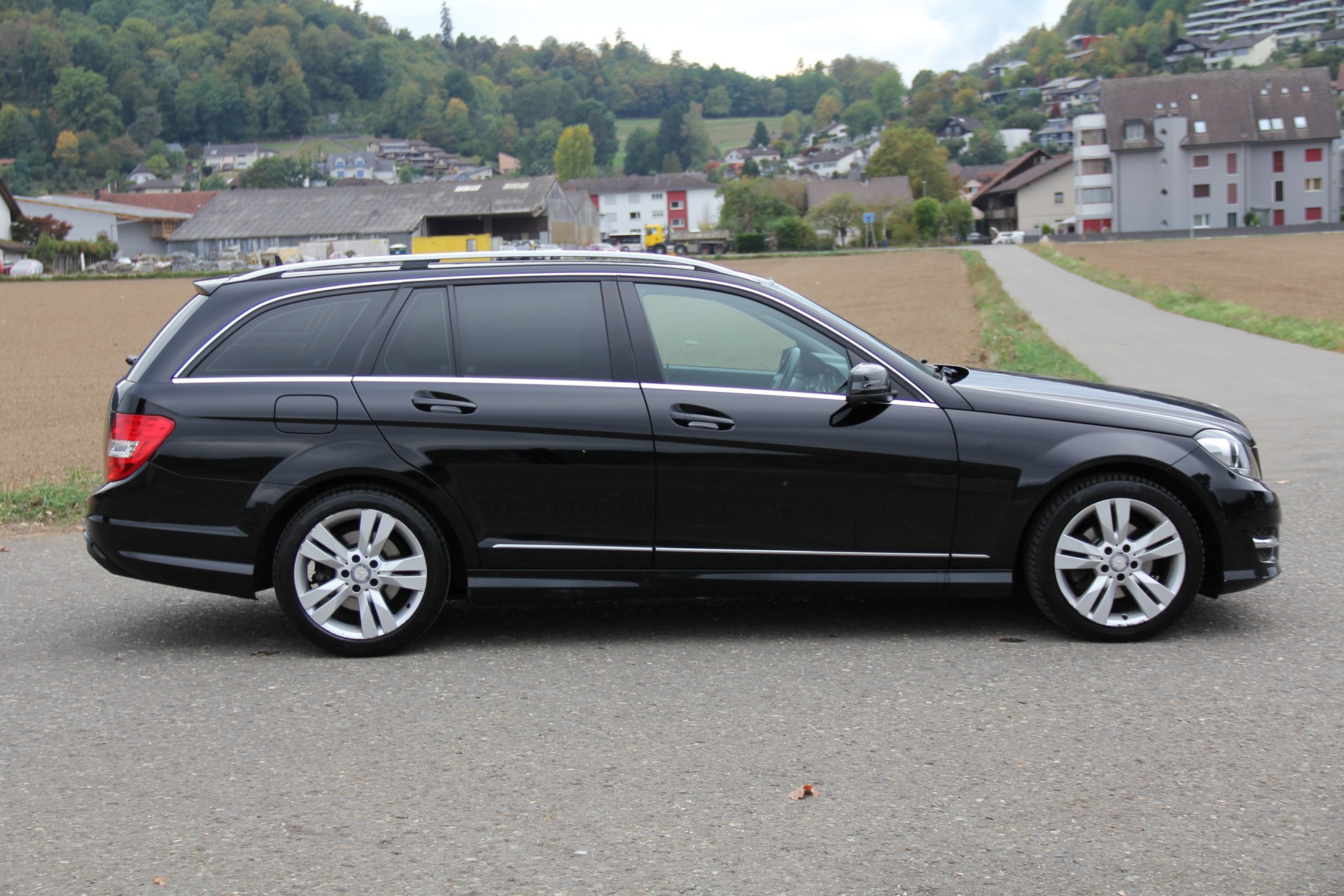 MERCEDES-BENZ C 220 CDI Avantgarde 4Matic 7G-Tronic-image-4