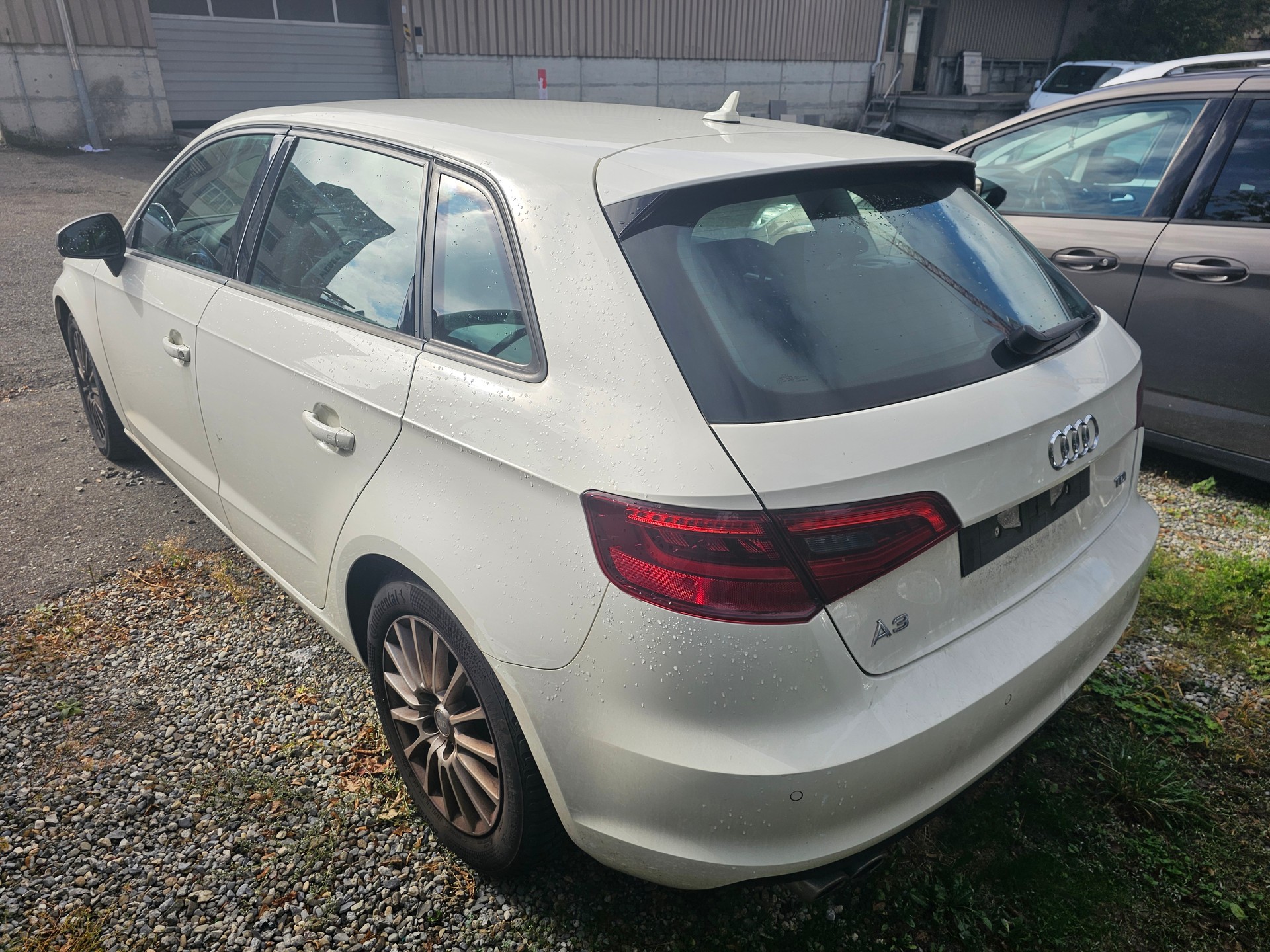 AUDI A3 Sportback 2.0 TDI Ambition-image-3