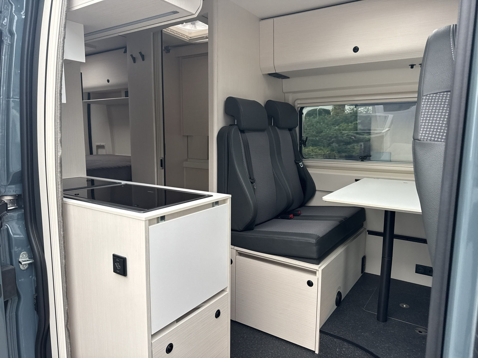TOURNE MOBIL 6.0 - 180 PS SELECT / Heavy / Automat-image-7