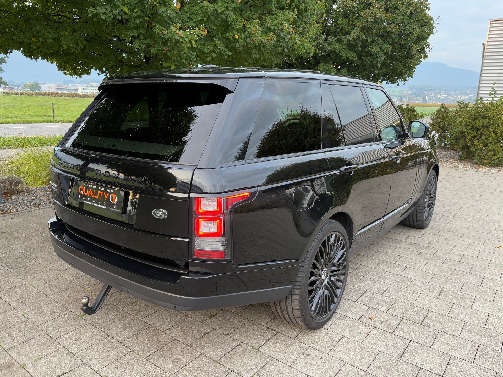 LAND ROVER Range Rover 5.0 V8 SC Vogue Automatic-showroom-element-3