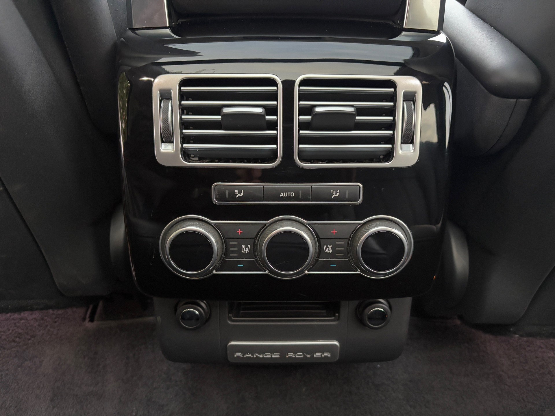 LAND ROVER Range Rover 5.0 V8 SC Vogue Automatic-image-10