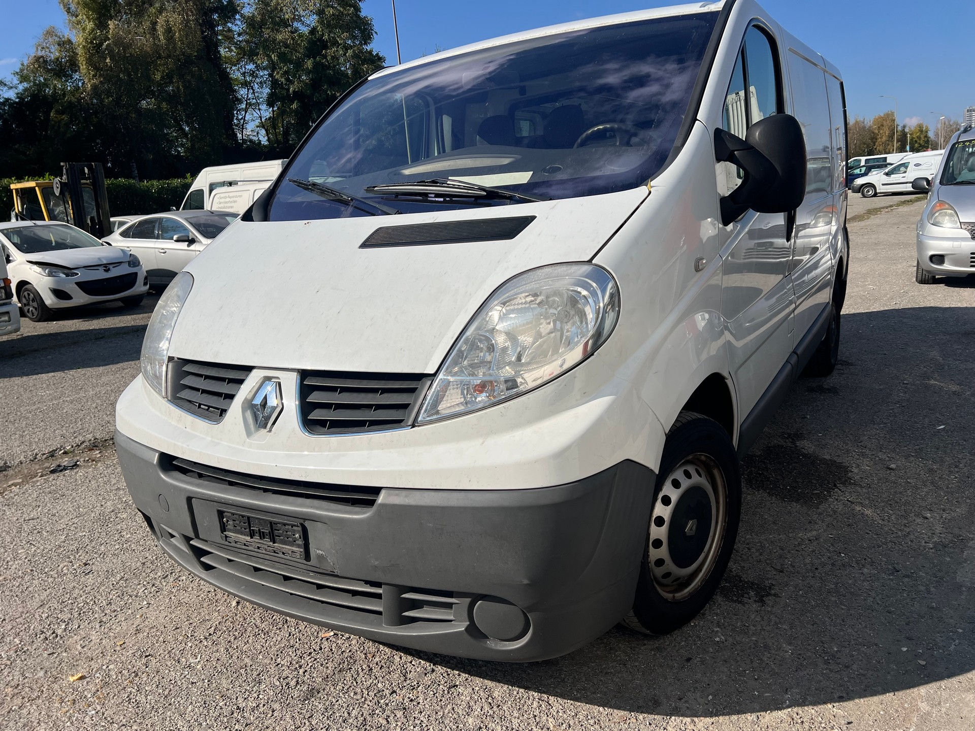 RENAULT Trafic 2.0 dCi 90 2.7t L1H1