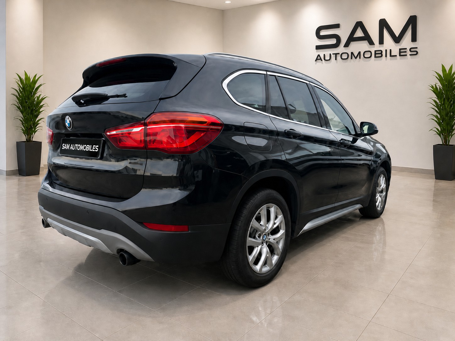 BMW X1 xDrive 25i xLine Steptronic-image-4