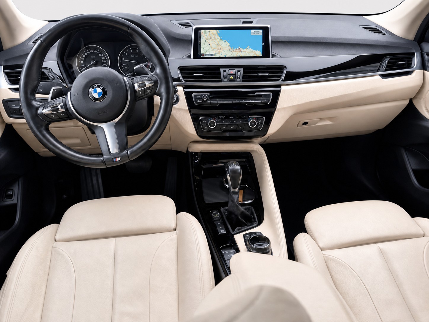 BMW X1 xDrive 25i xLine Steptronic-image-8
