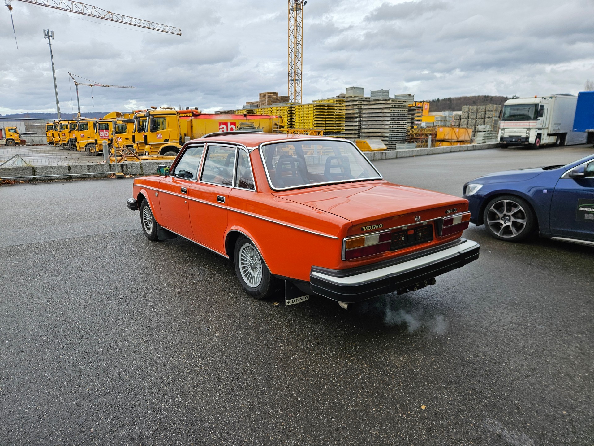 VOLVO Volvo 264-image-3
