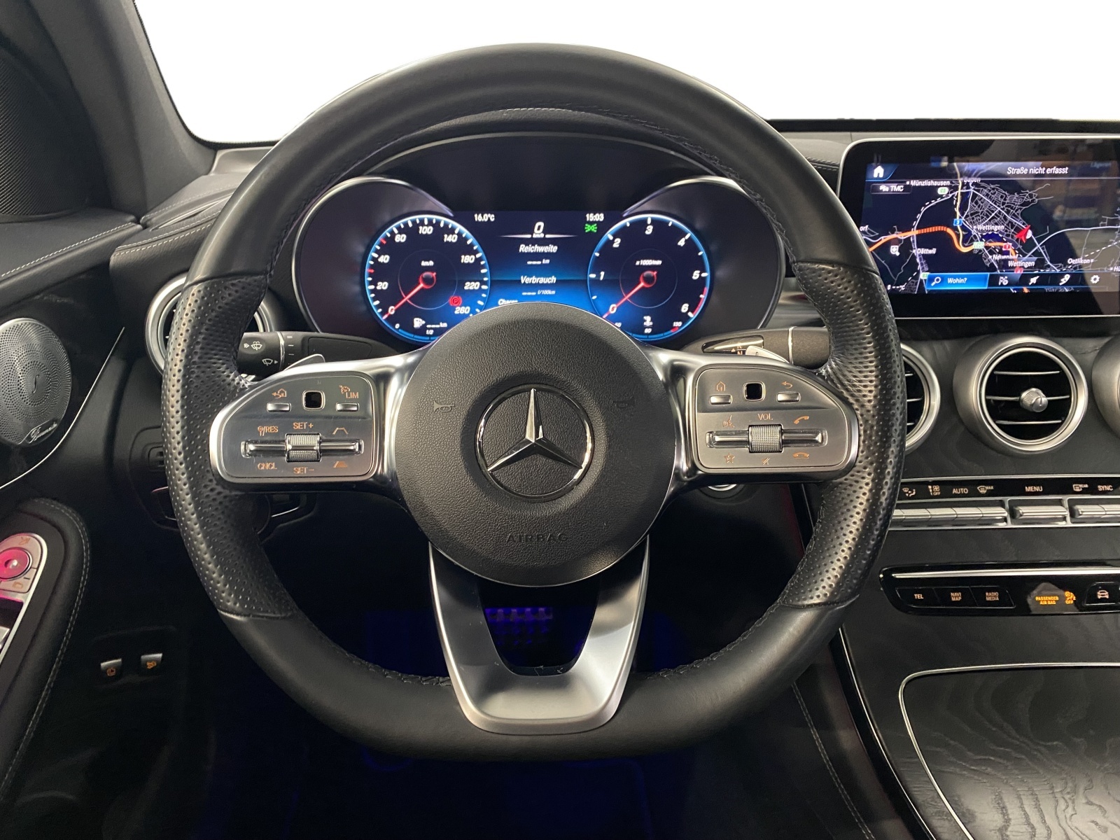 MERCEDES-BENZ GLC 300 d AMG Line 4MATIC Coupé-image-12