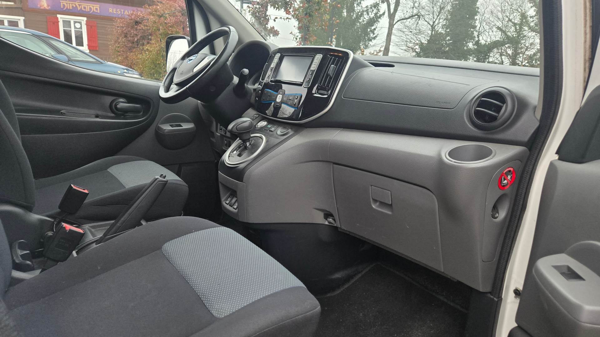 NISSAN e-NV200 Evalia Tekna (incl. battery)-image-7