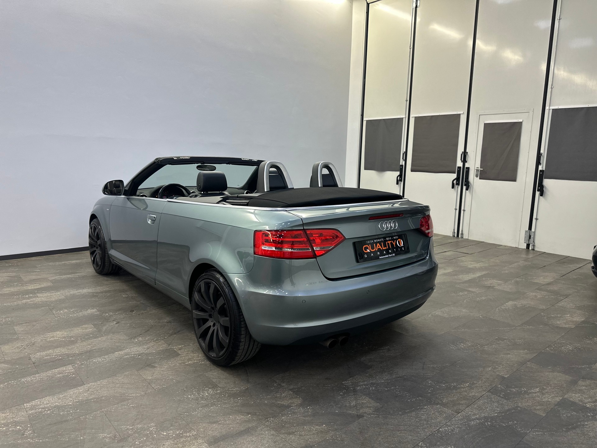 AUDI A3 Cabriolet 2.0 TFSI Attraction-image-5