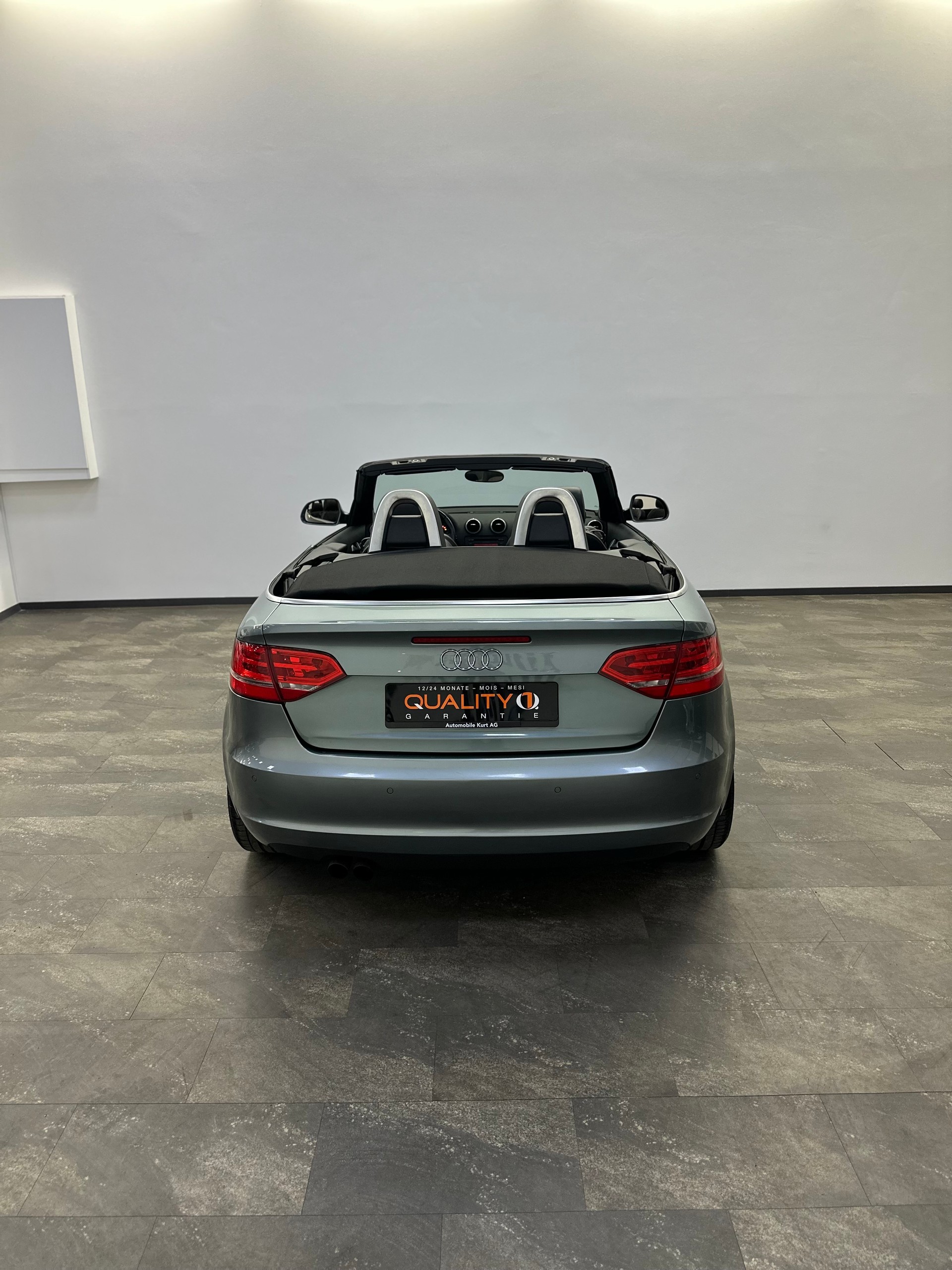 AUDI A3 Cabriolet 2.0 TFSI Attraction-image-6