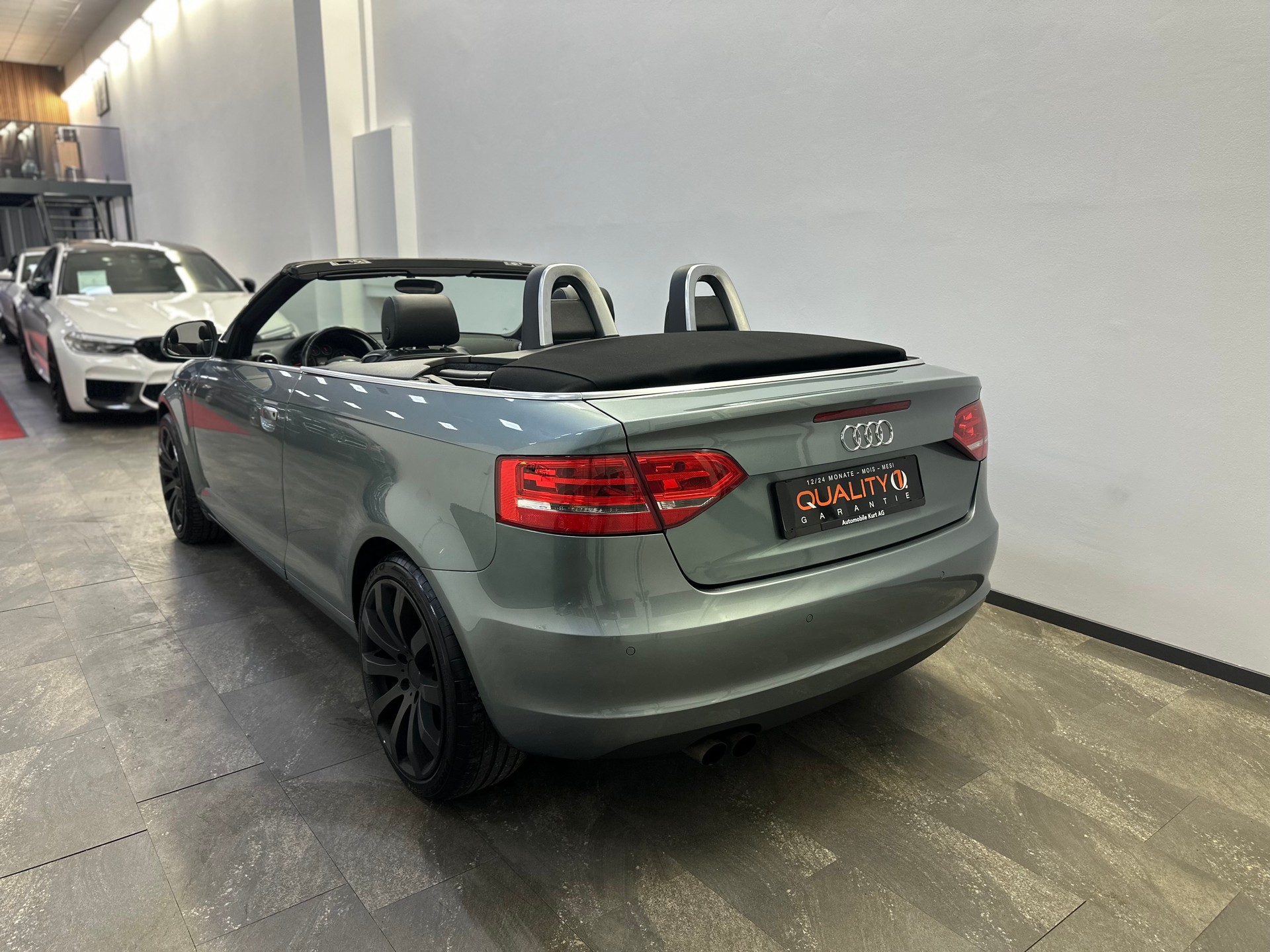 AUDI A3 Cabriolet 2.0 TFSI Attraction-showroom-element-3