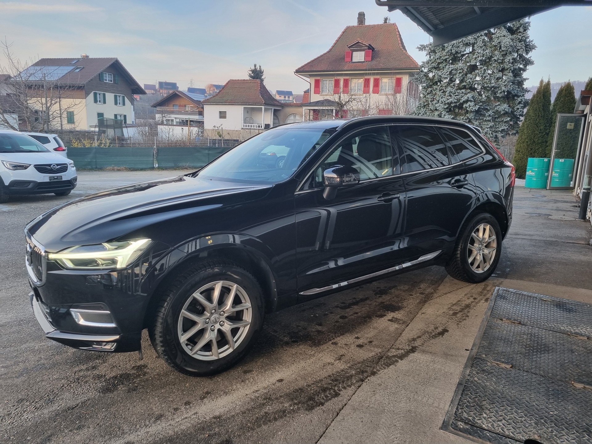 VOLVO XC60 D5 AWD Inscription Geartronic-image-6