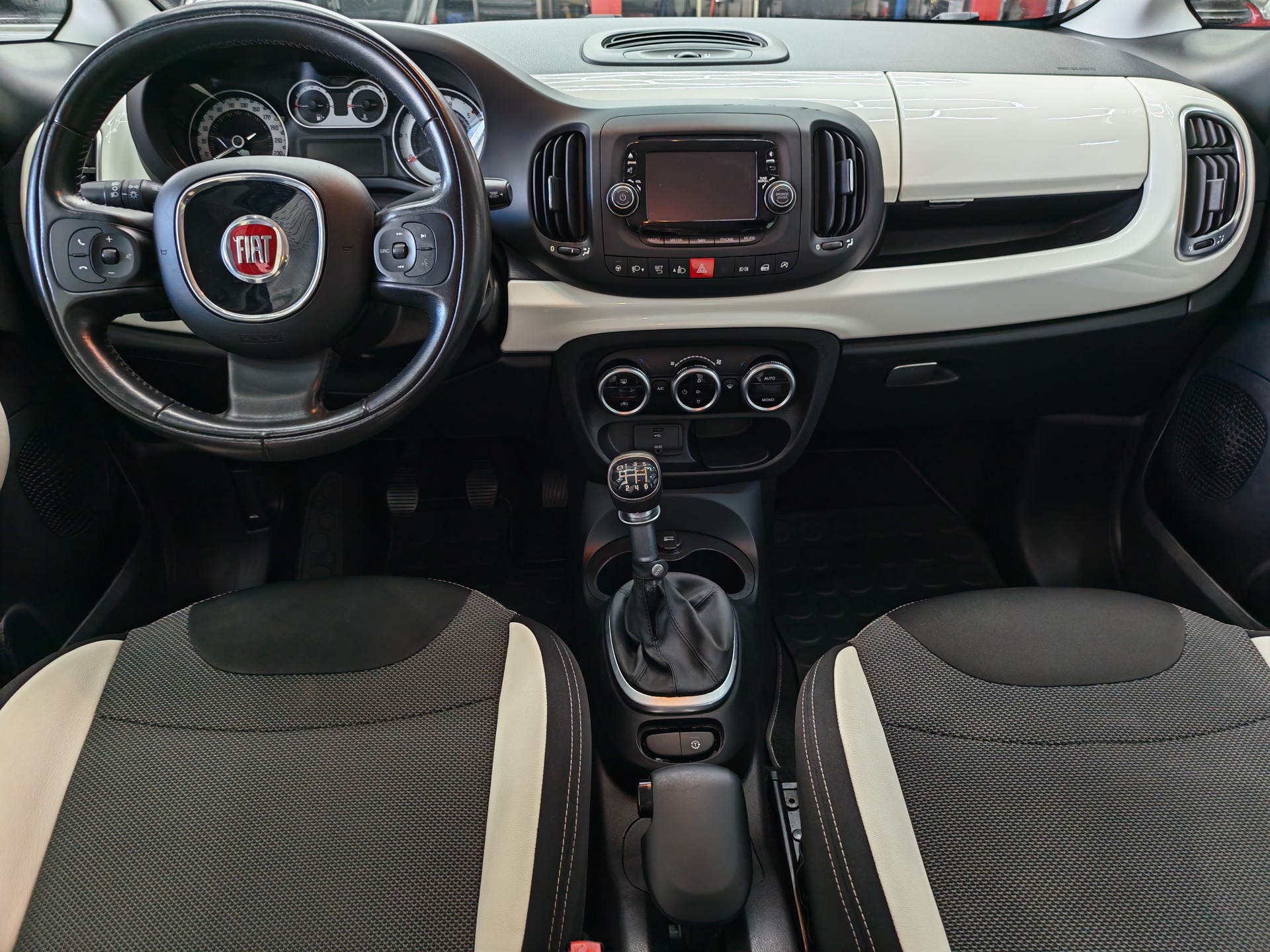 FIAT 500L 1.6 JTD Beats Edtion-image-9