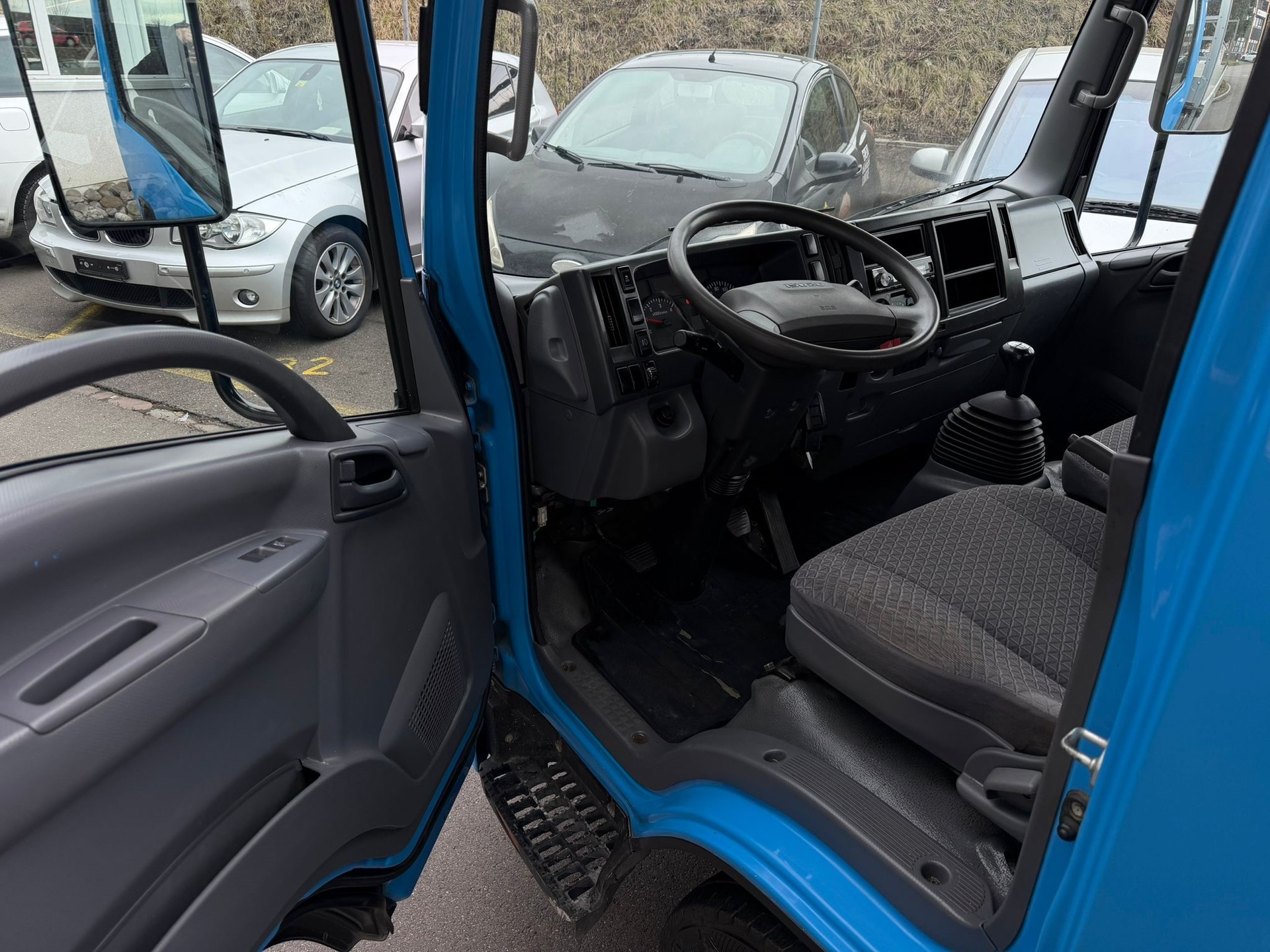 ISUZU M21 NLR 87 F Adaptor-image-4