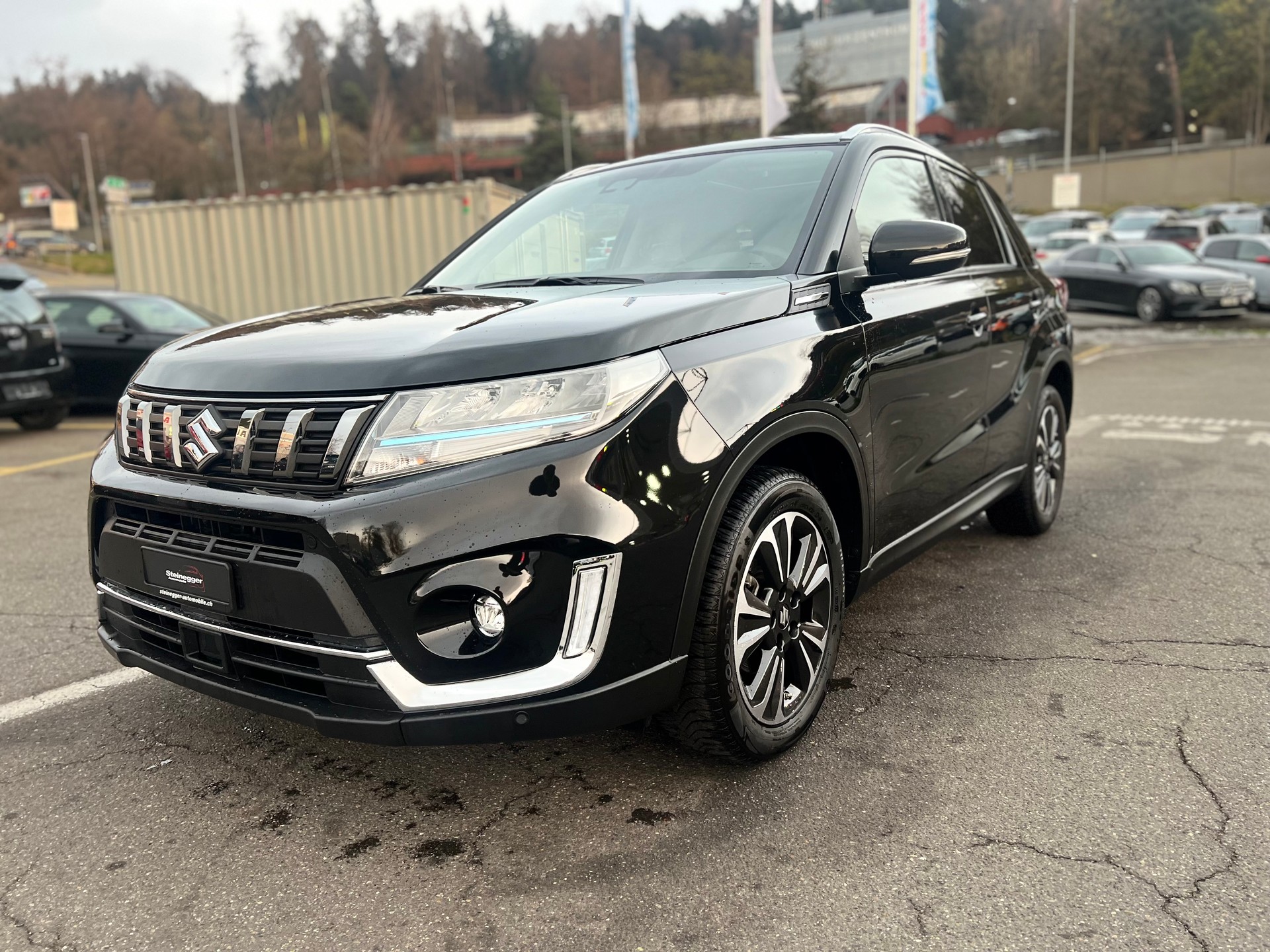 SUZUKI Vitara 1.5 Hybrid Piz Sulai Top 4x4 AGS-image-5
