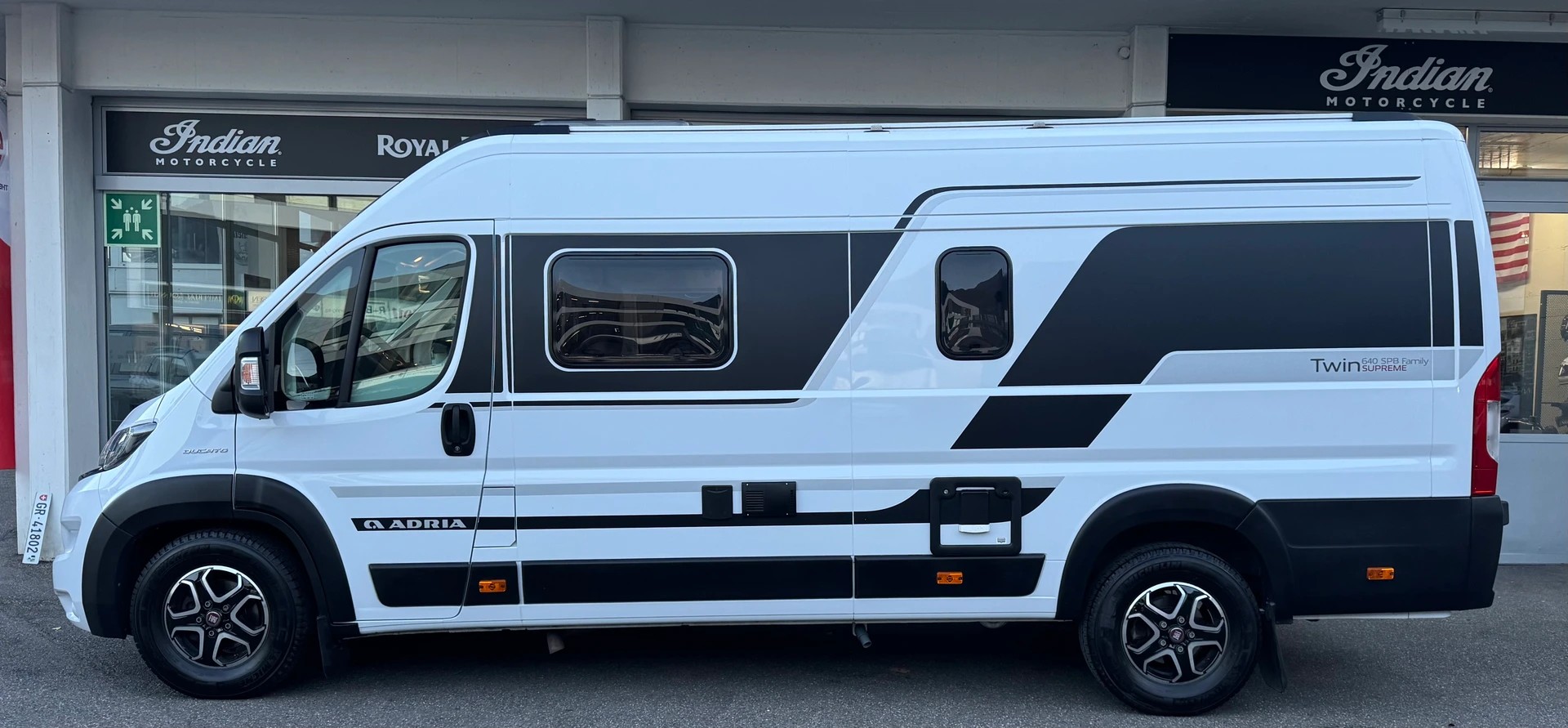 ADRIA Twin 640 SPB Family Supreme-showroom-element-3