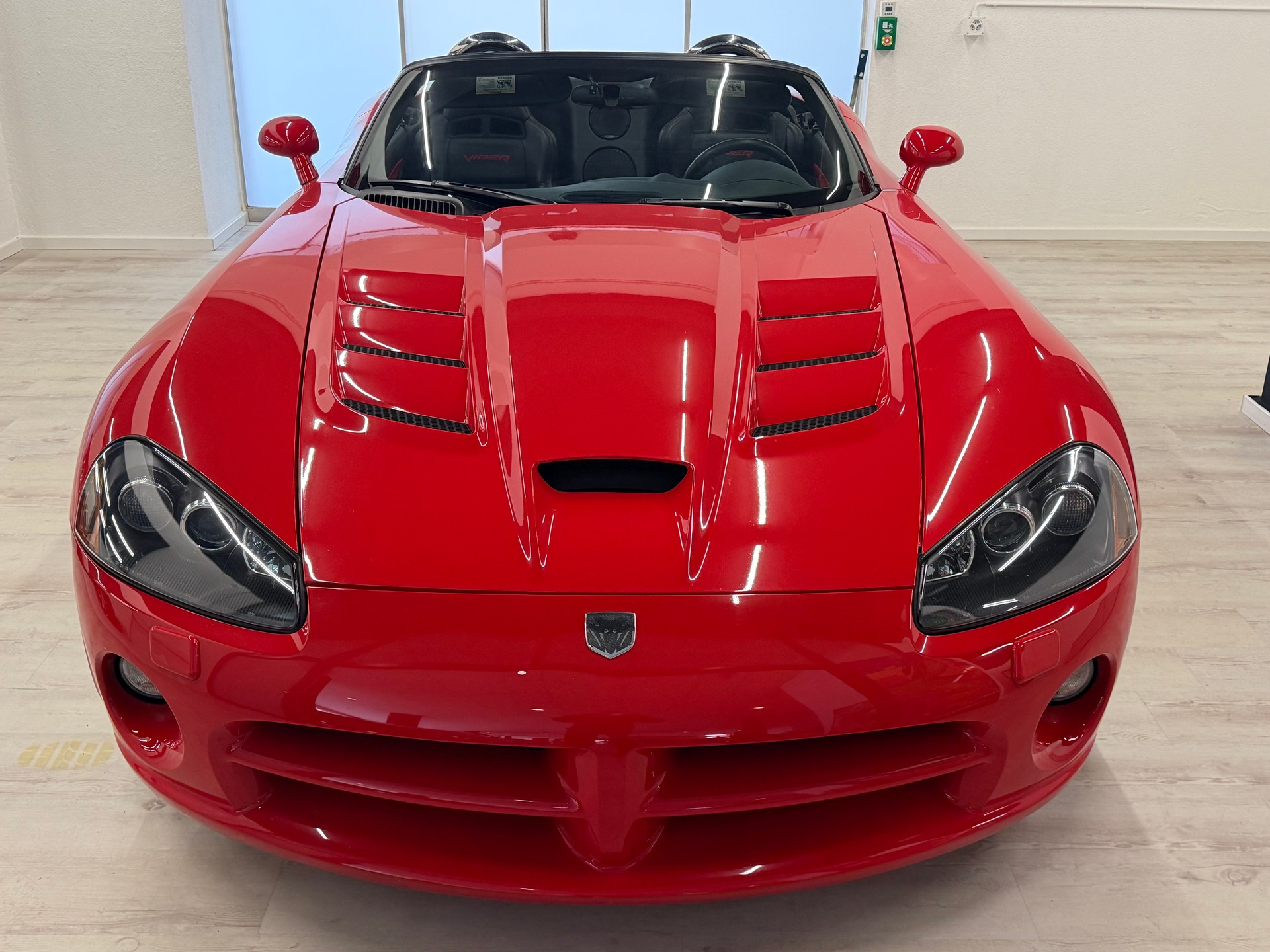 DODGE Viper SRT-10-image-5
