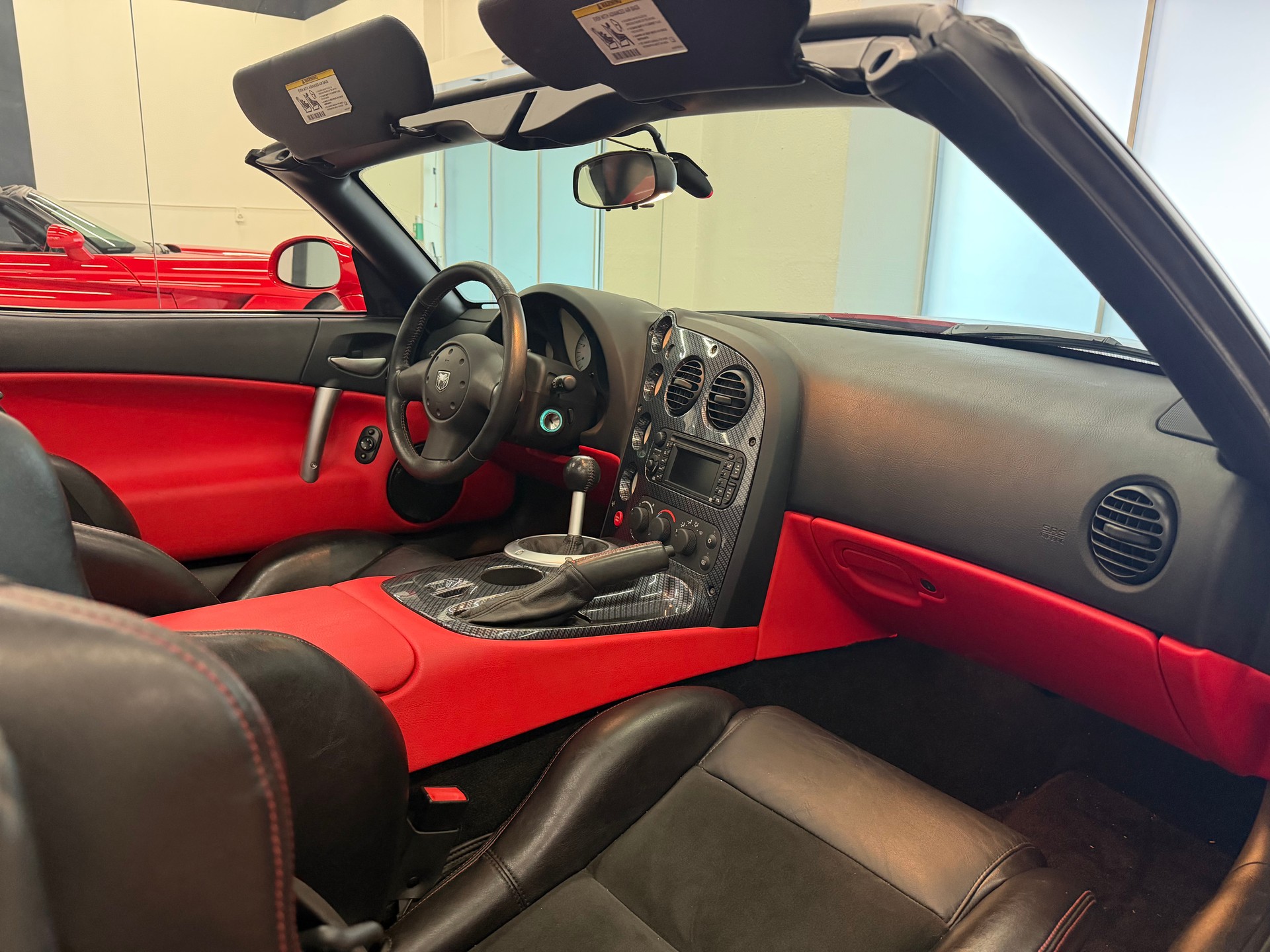 DODGE Viper SRT-10-image-18