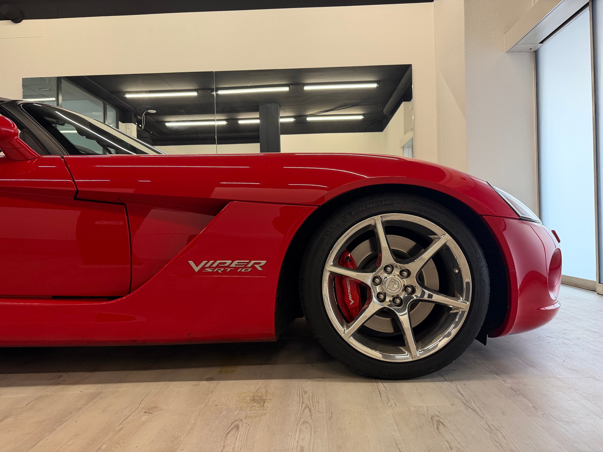 DODGE Viper SRT-10-image-6