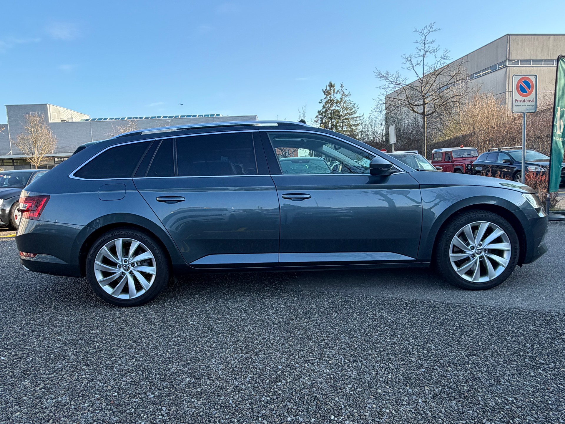 SKODA Superb Combi 2.0 TSI Style DSG 4x4-showroom-element-3