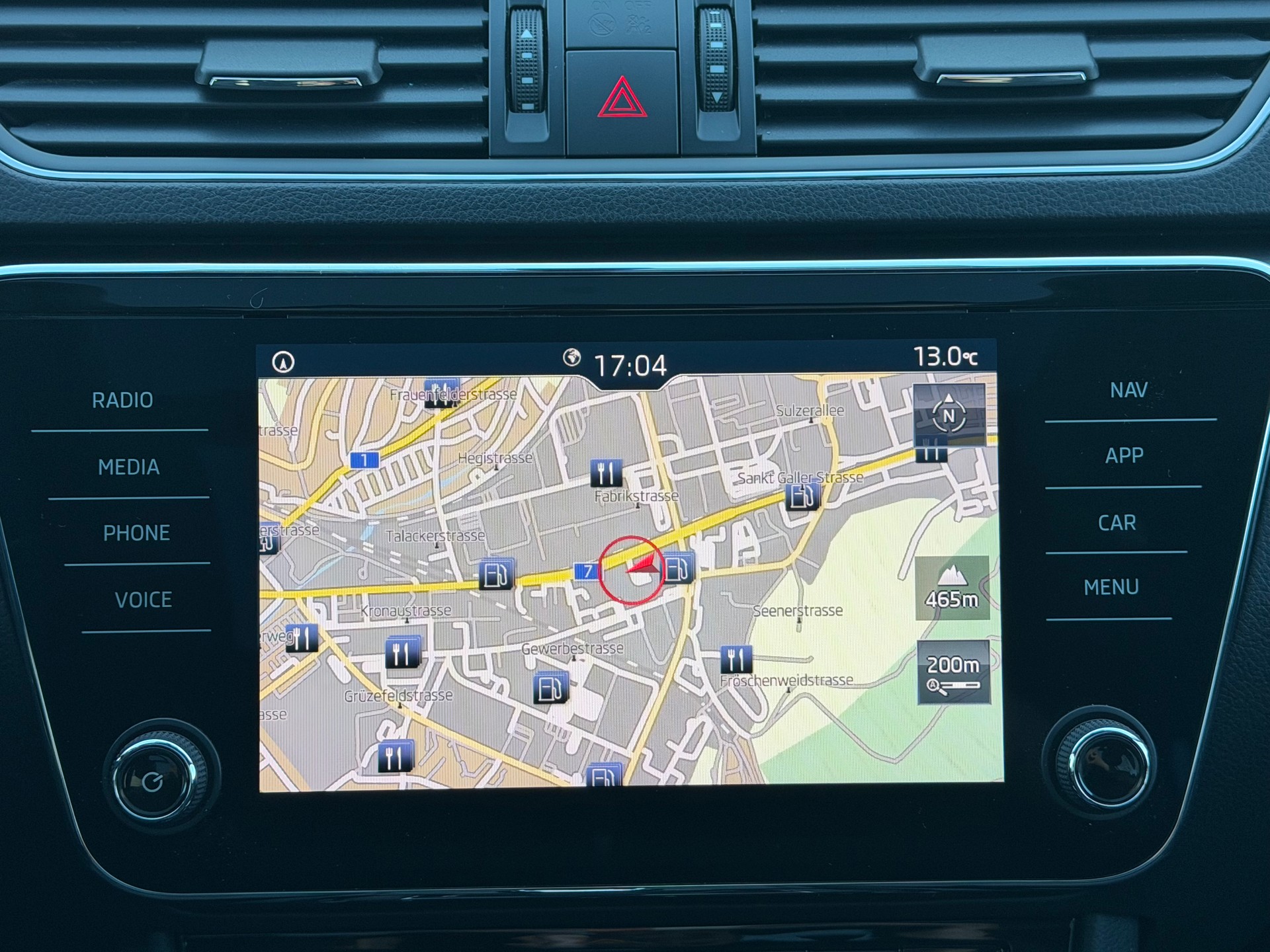 SKODA Superb Combi 2.0 TSI Style DSG 4x4-image-17