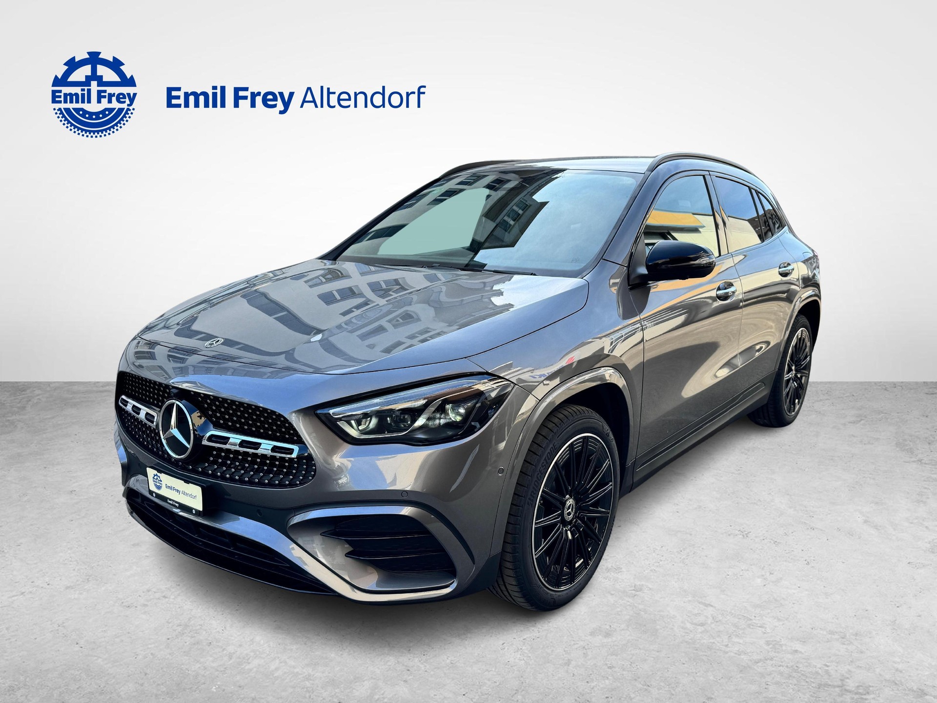 MERCEDES-BENZ GLA 250 e EQ Star AMG Line-image-12