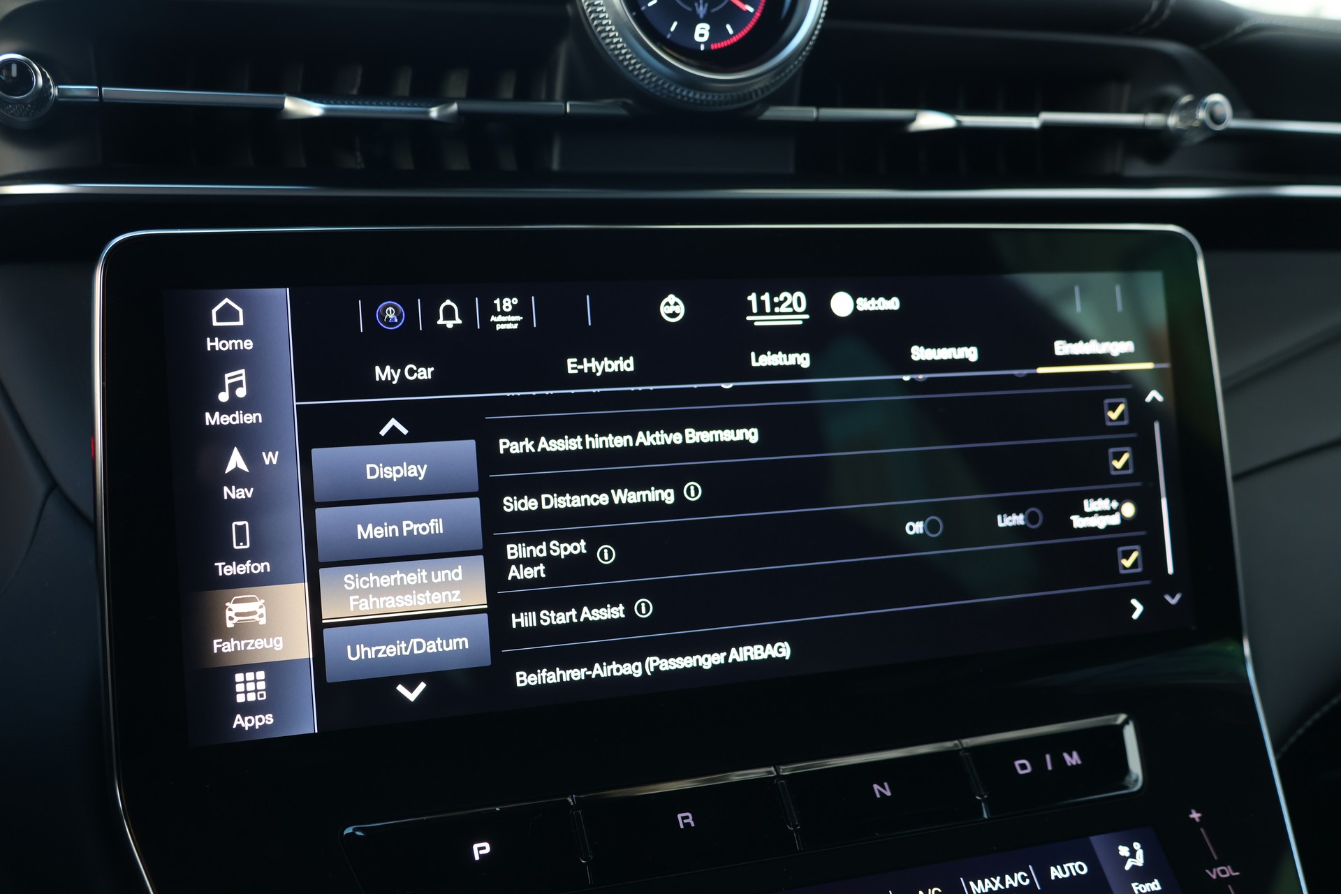 MASERATI Grecale 2.0 MHEV Modena Hybrid Automatica (CH)-image-28