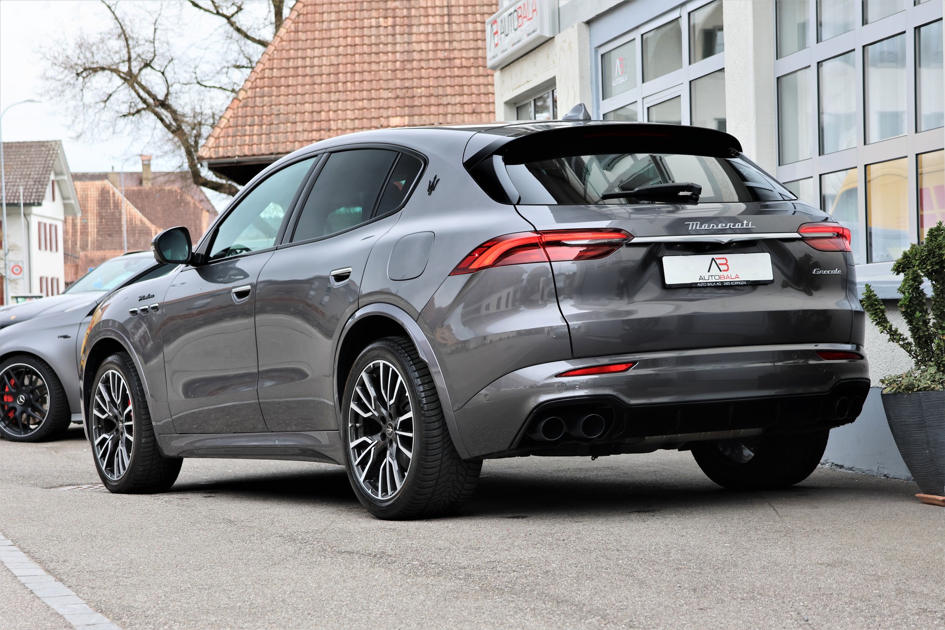 MASERATI Grecale 2.0 MHEV Modena Hybrid Automatica (CH)-showroom-element-2