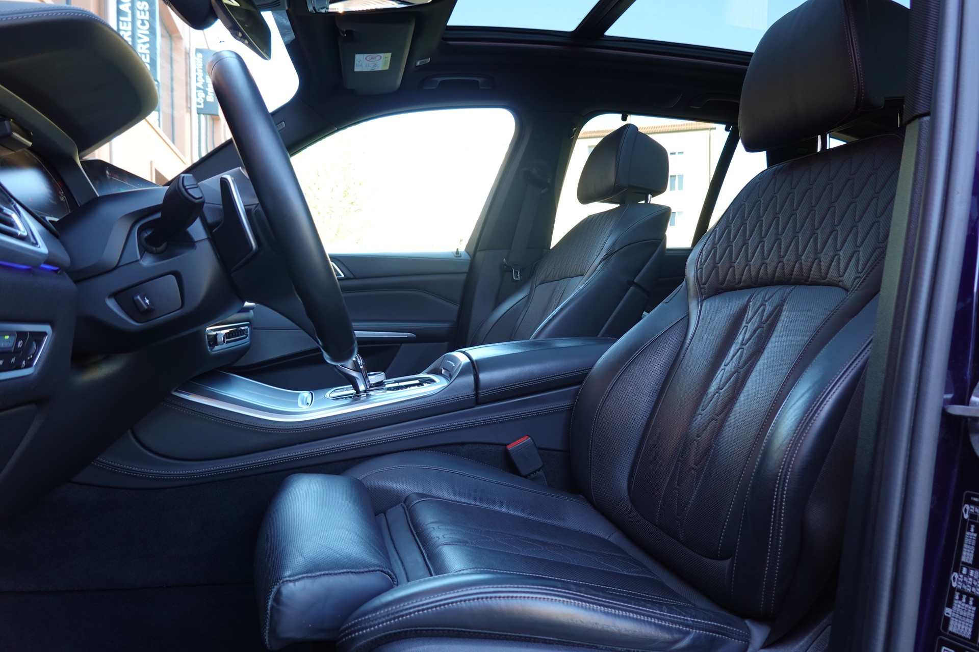 BMW X5 xDrive 48V 40d M Sport * CH Auto * Harman Kardon * Camera 360 * Roues 22 * Toutes aides Conduites *-image-28