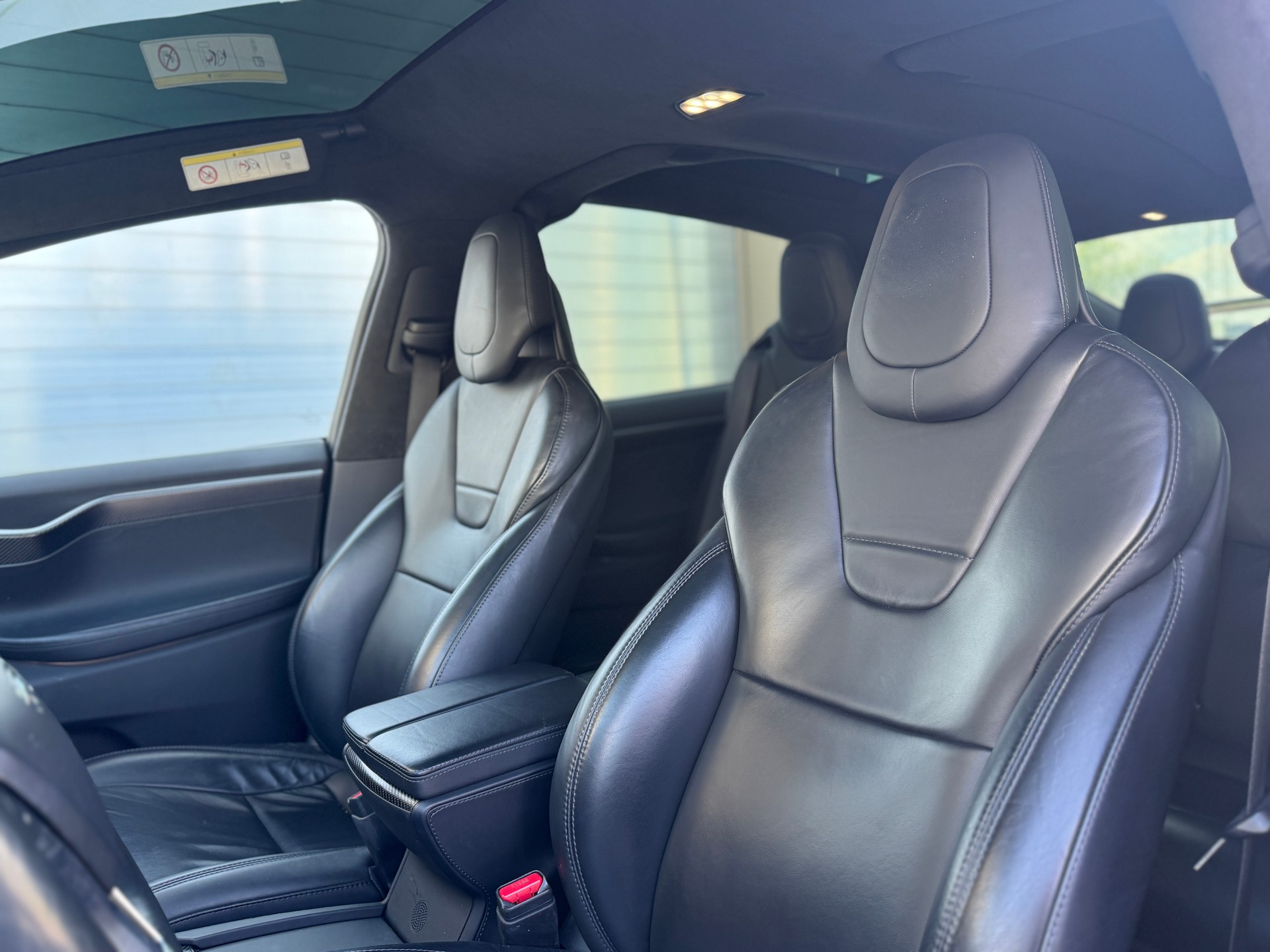 TESLA Model X 100 D Performance-image-16