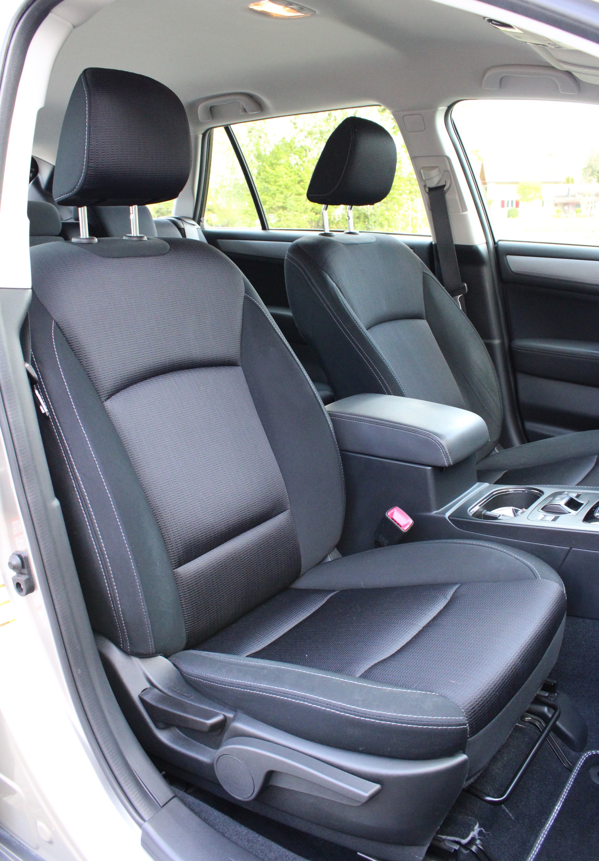 SUBARU Outback 2.5i Swiss AWD Lineartronic-image-13