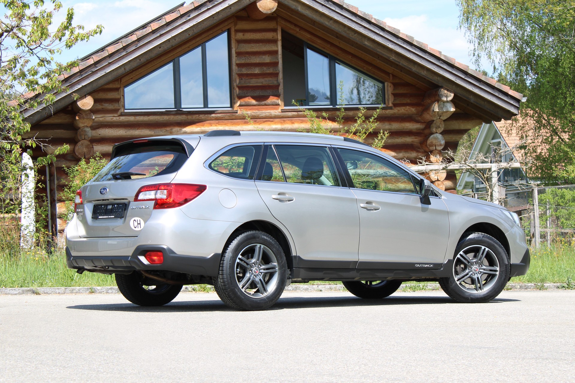 SUBARU Outback 2.5i Swiss AWD Lineartronic-image-6
