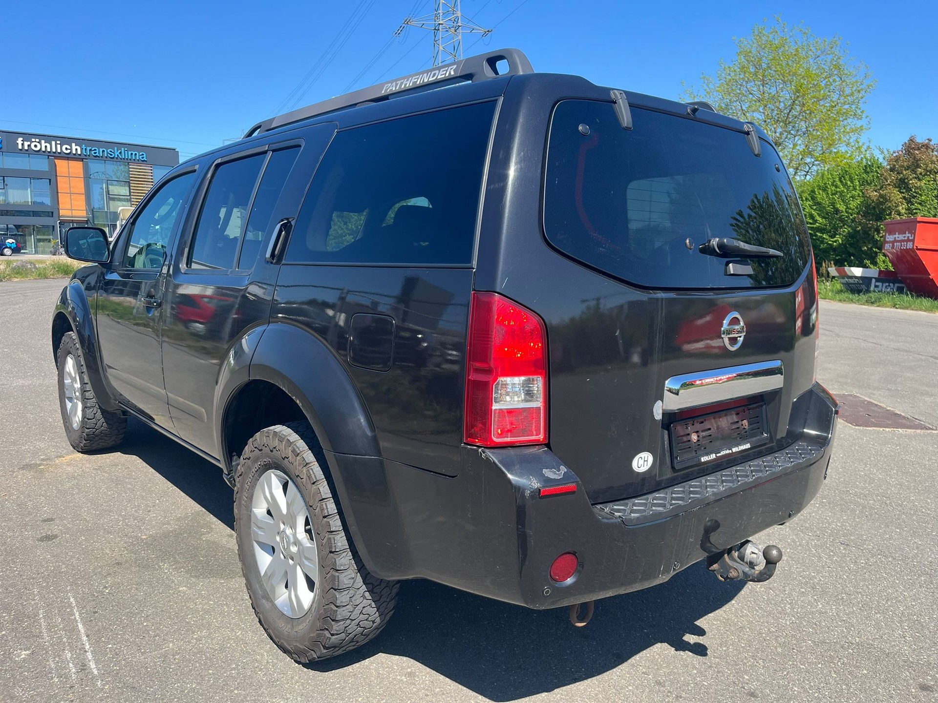 NISSAN Pathfinder 2.5 dCi LE-image-4