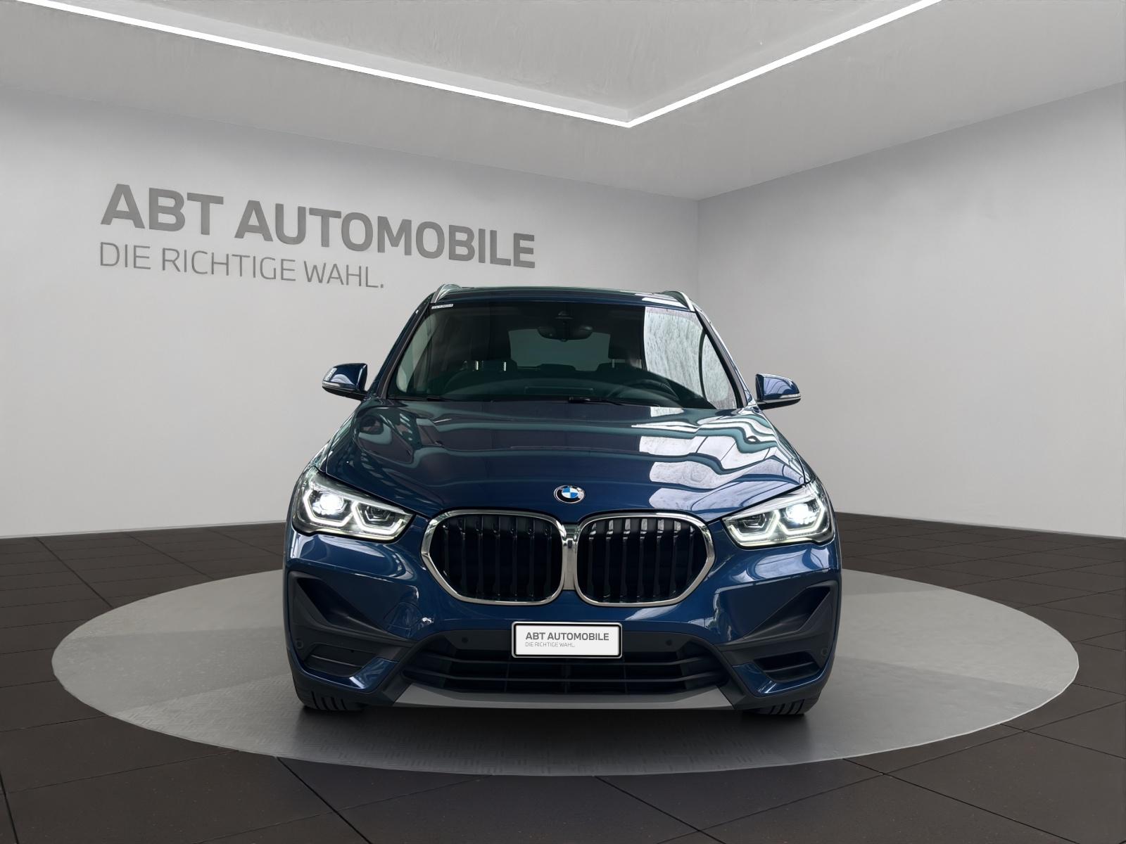 BMW X1 20i xDrive SAG-showroom-element-1