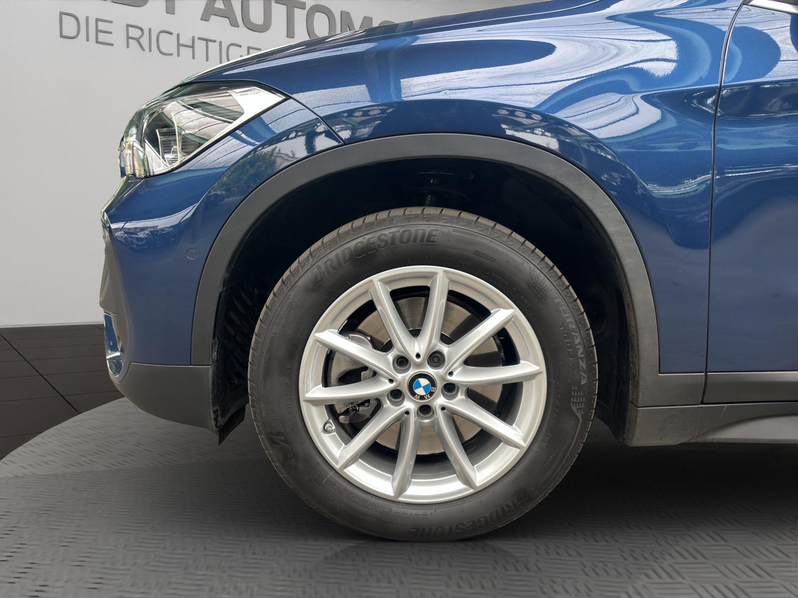 BMW X1 20i xDrive SAG-image-23