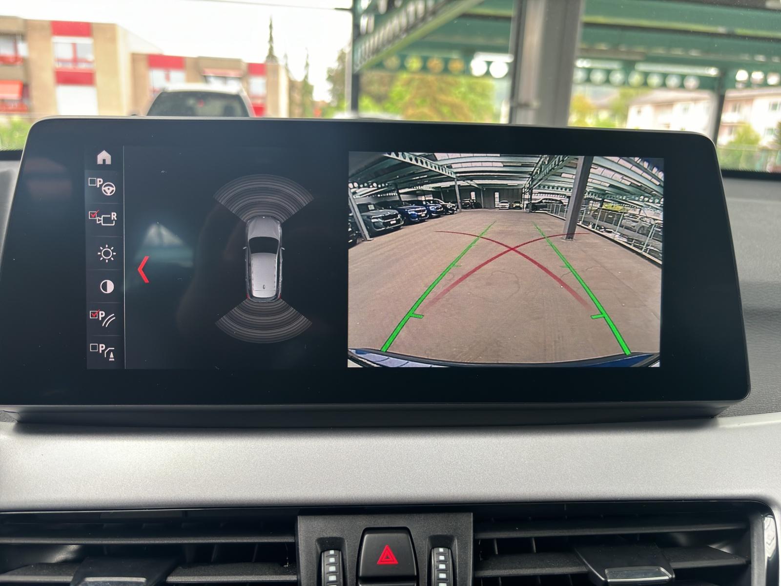 BMW X1 20i xDrive SAG-image-17