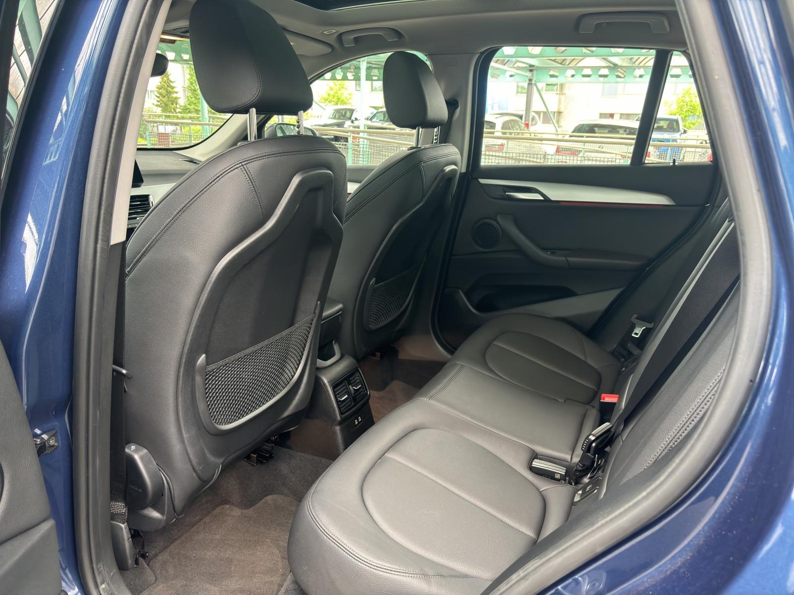 BMW X1 20i xDrive SAG-image-24