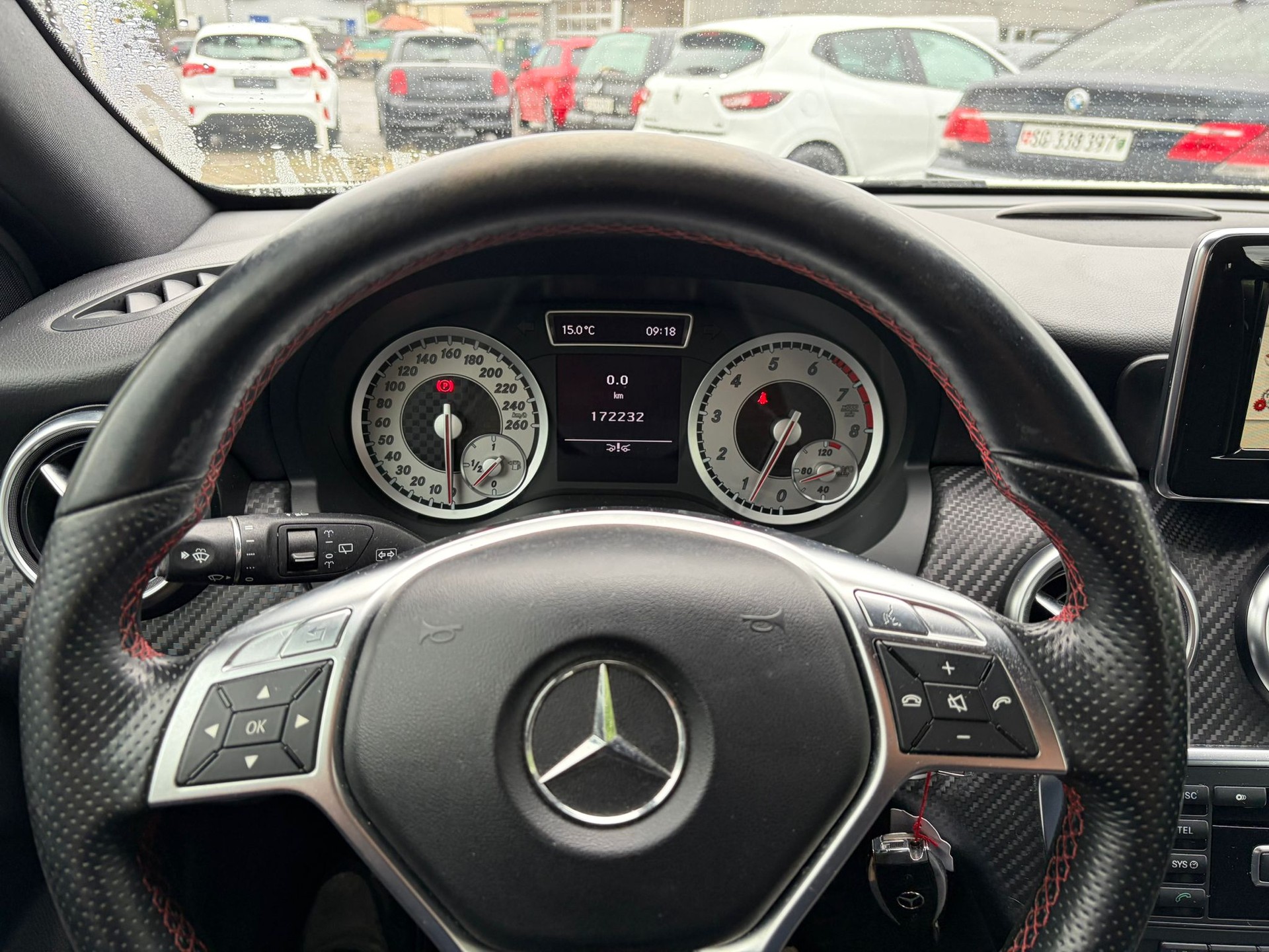 MERCEDES-BENZ A 180 AMG Line-image-13