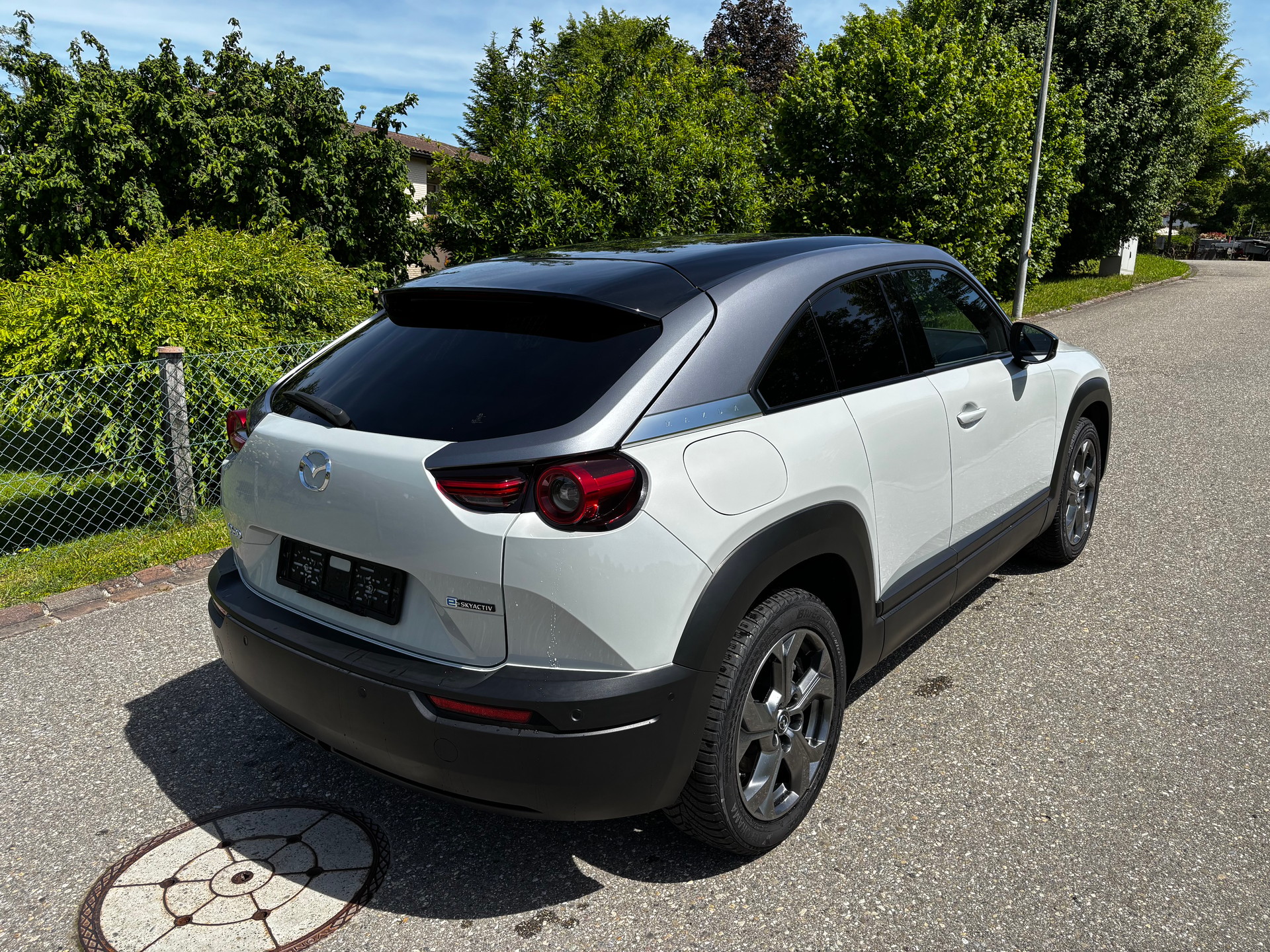 MAZDA MX-30 e-Skyactiv Ambition-image-2