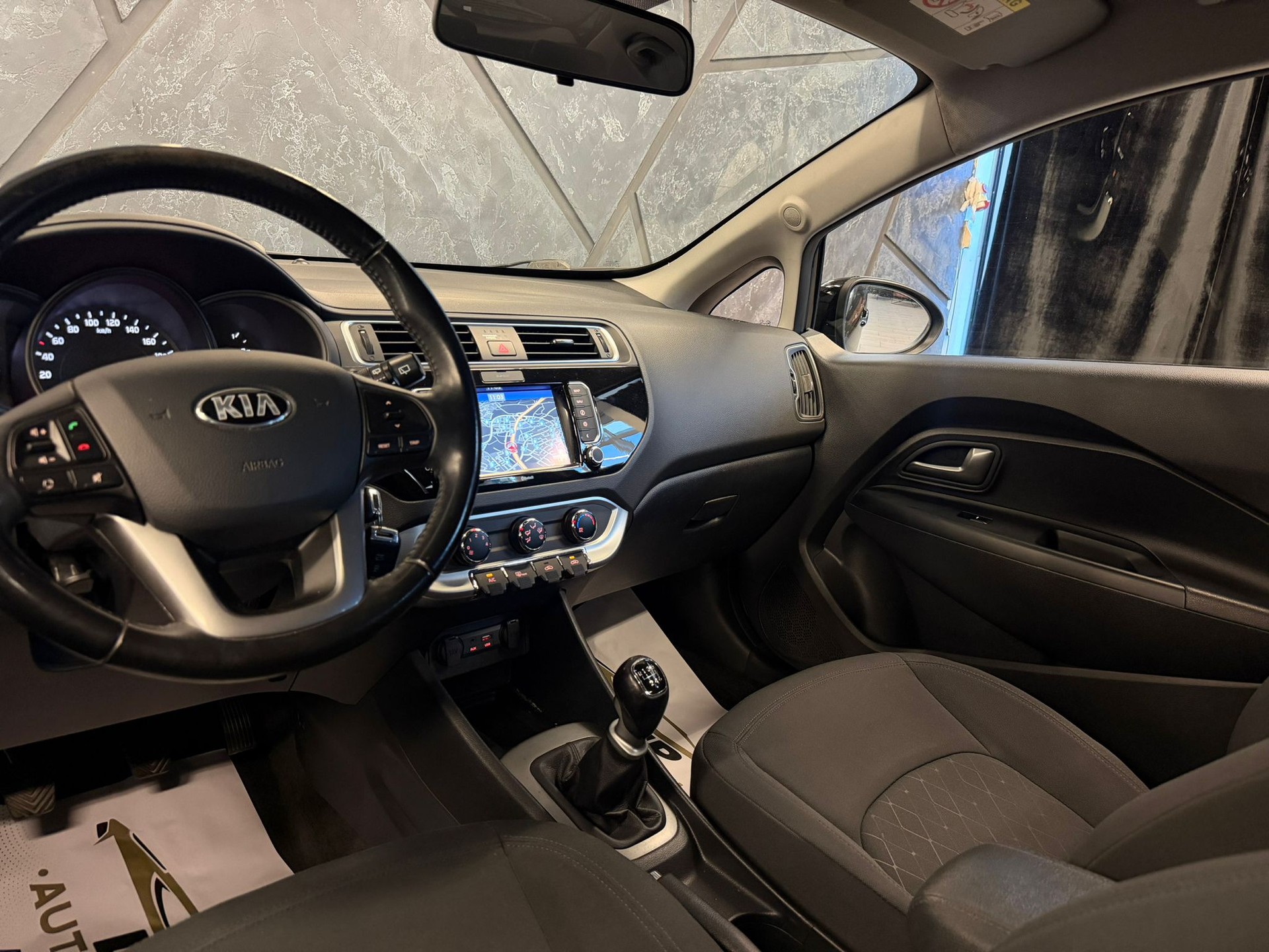 KIA Rio 1.4 CVVT Trend-image-9